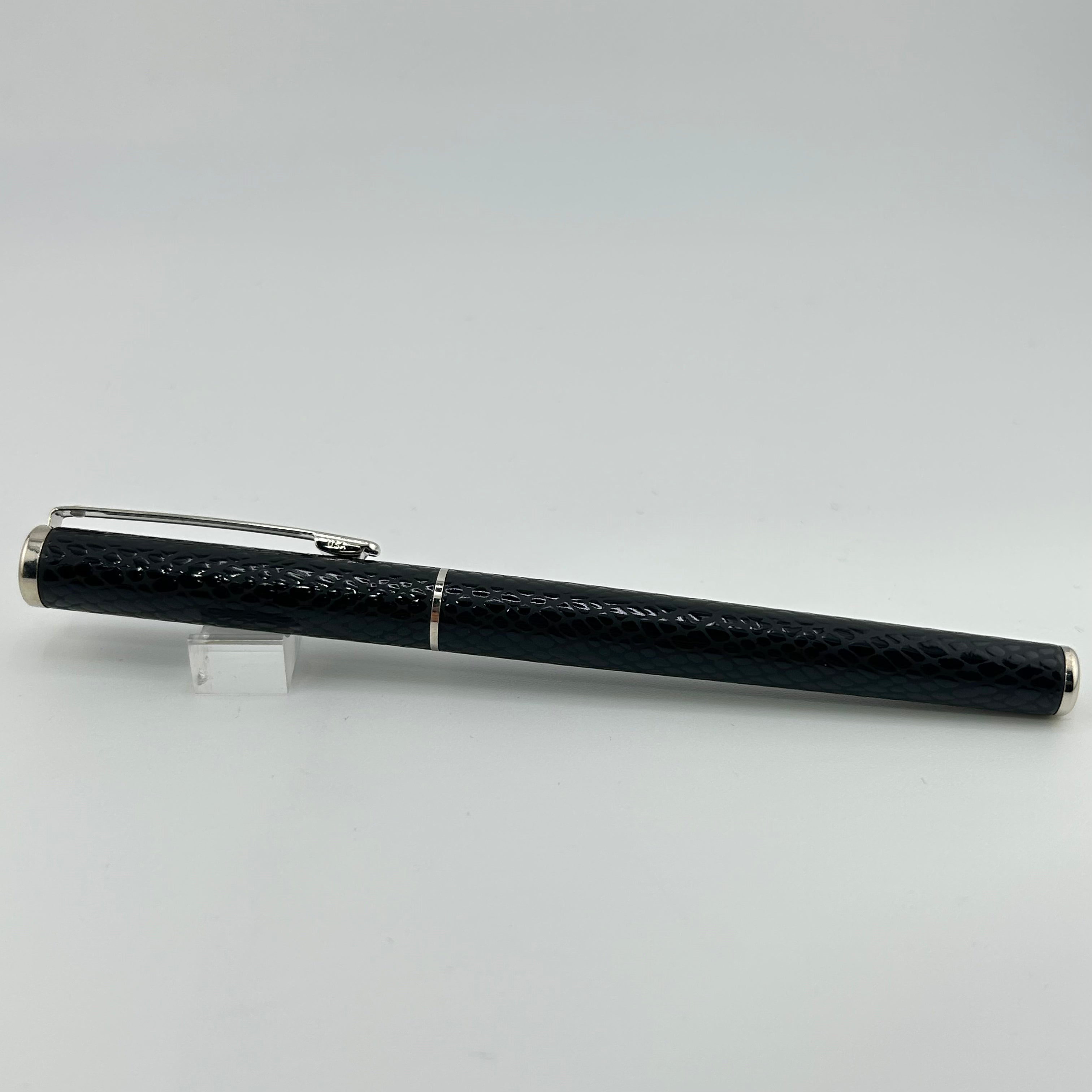 Sheaffer Targa Black Chased Crossed Rhodium trim - Roller Ball