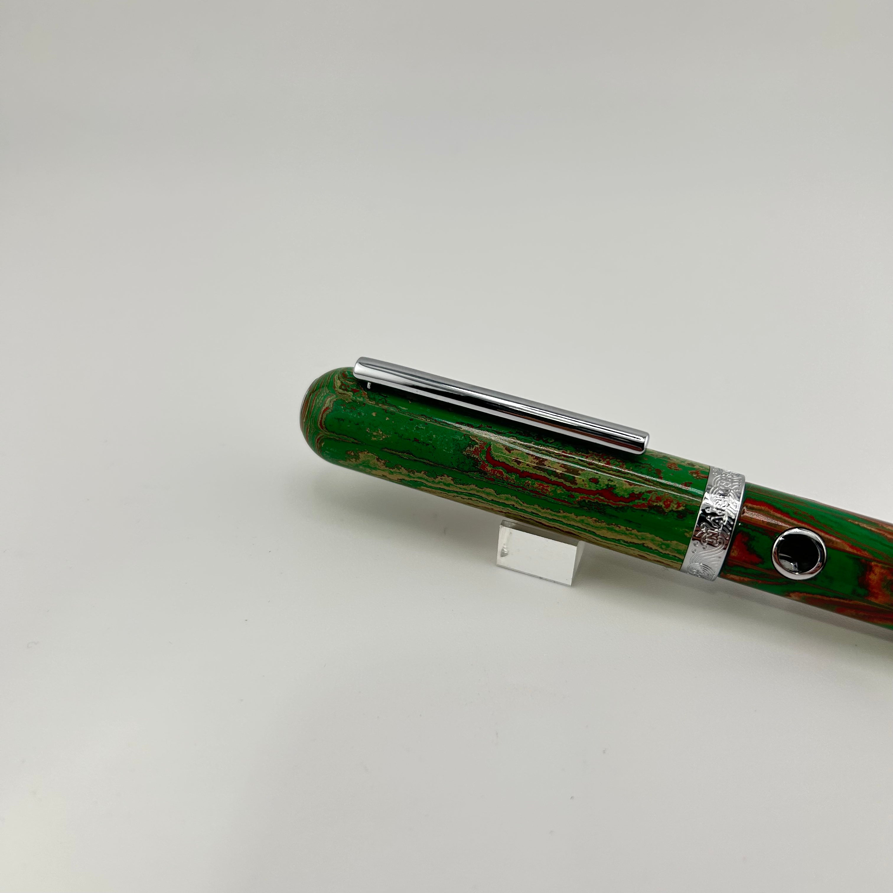 Nahvalur Nautilus River Bed Ebonite  - Fountain Pen