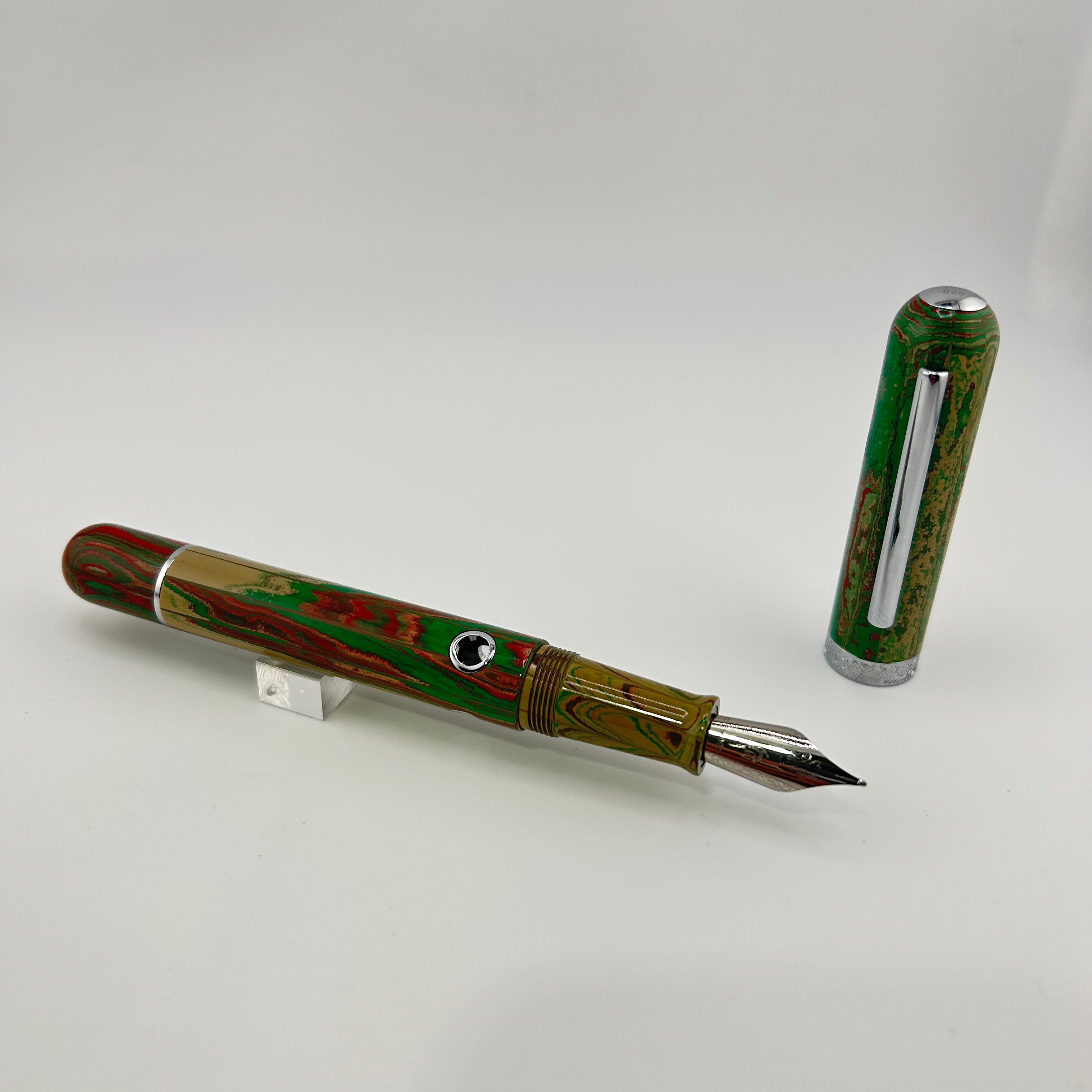 Nahvalur Nautilus River Bed Ebonite  - Fountain Pen