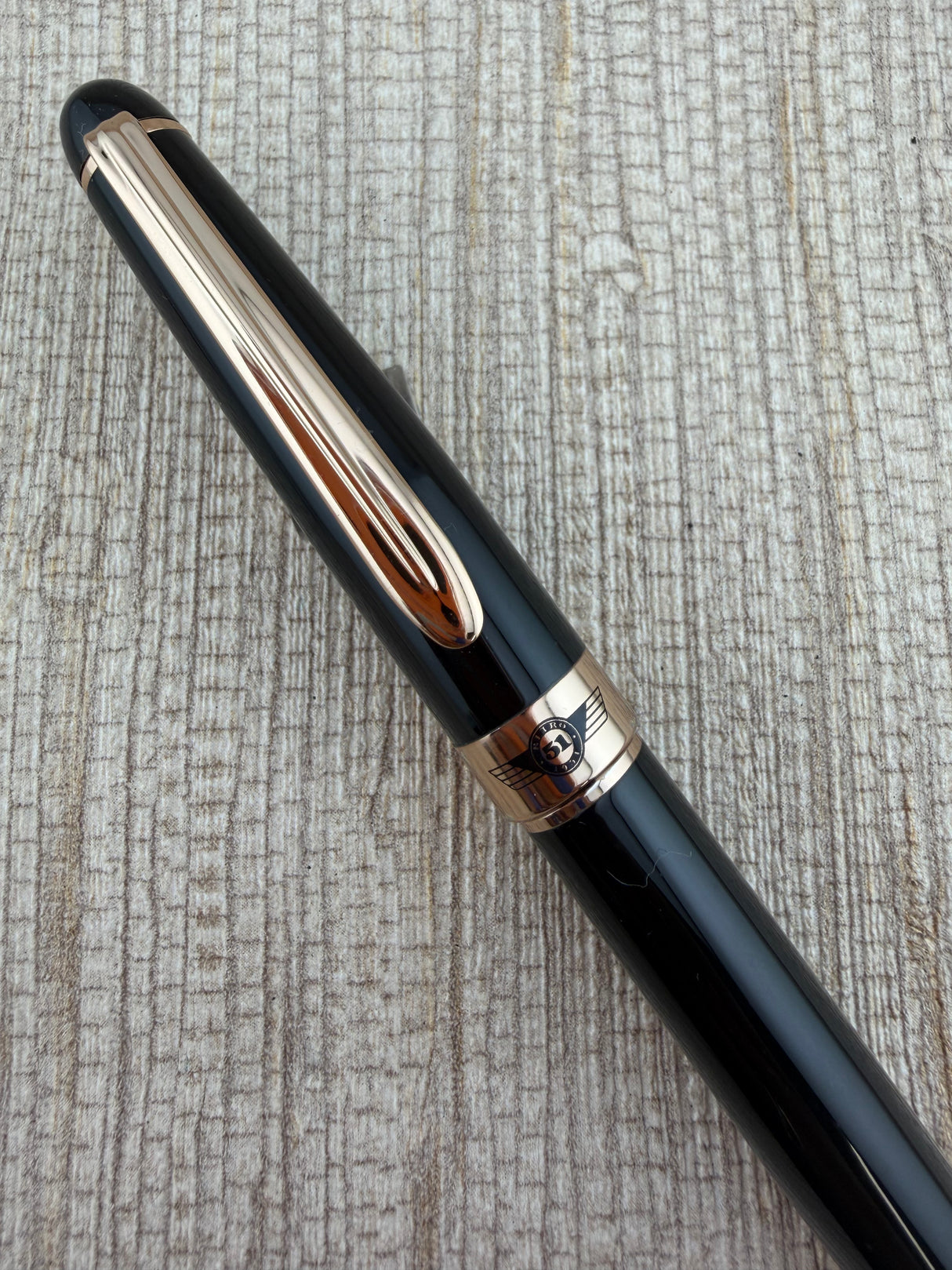 Retro 51 Black Gold Trim Circa 2000 - Fountain Pen