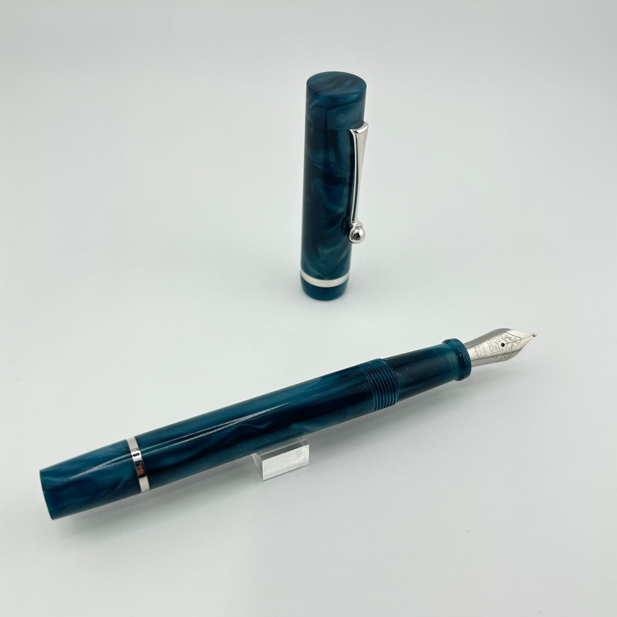 Bexley Flat top Acqua Green Circa 1995 - Fountain Pen