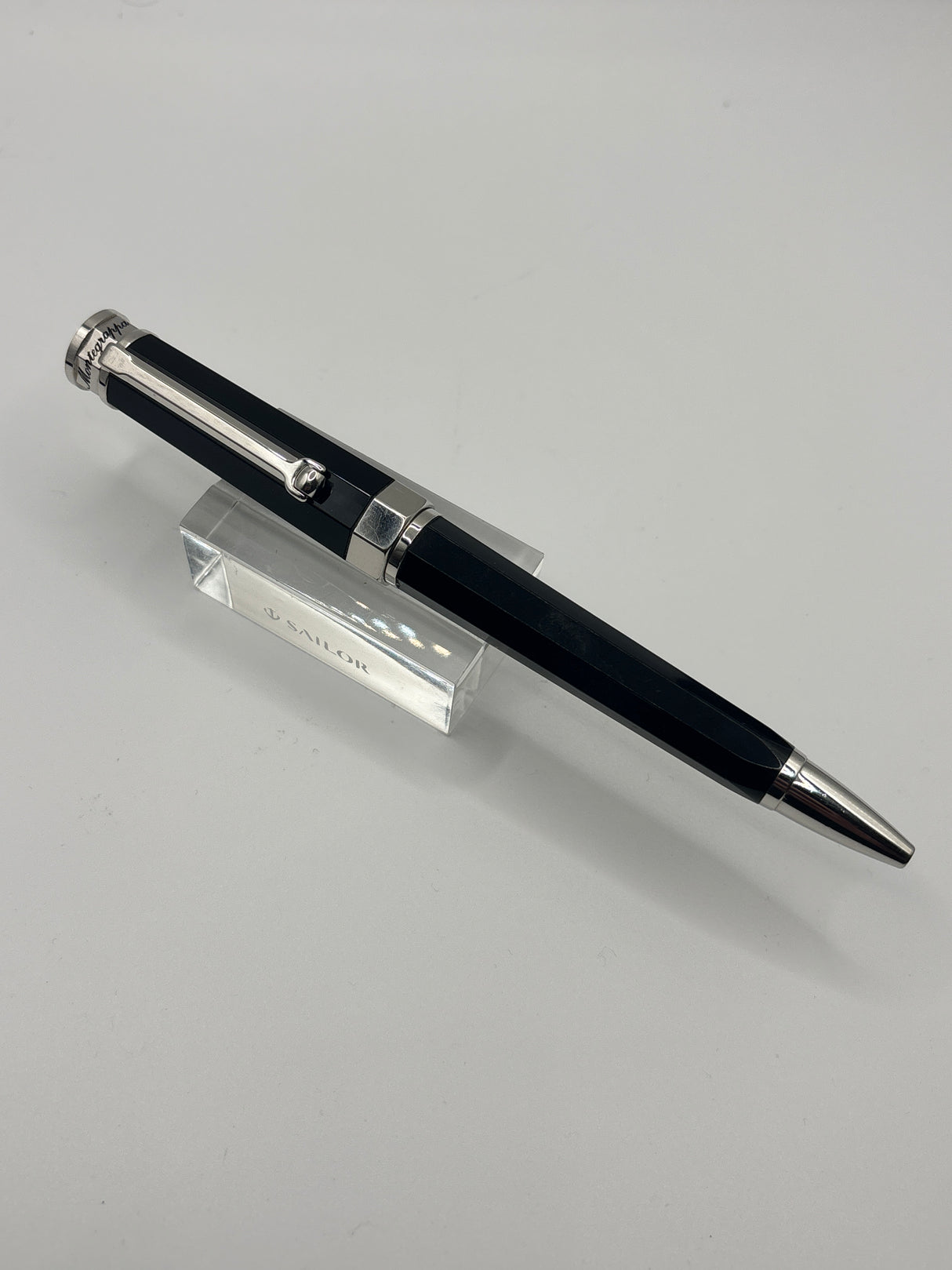 Montegrappa Nero Uno Black faceted pen - Ball Pen