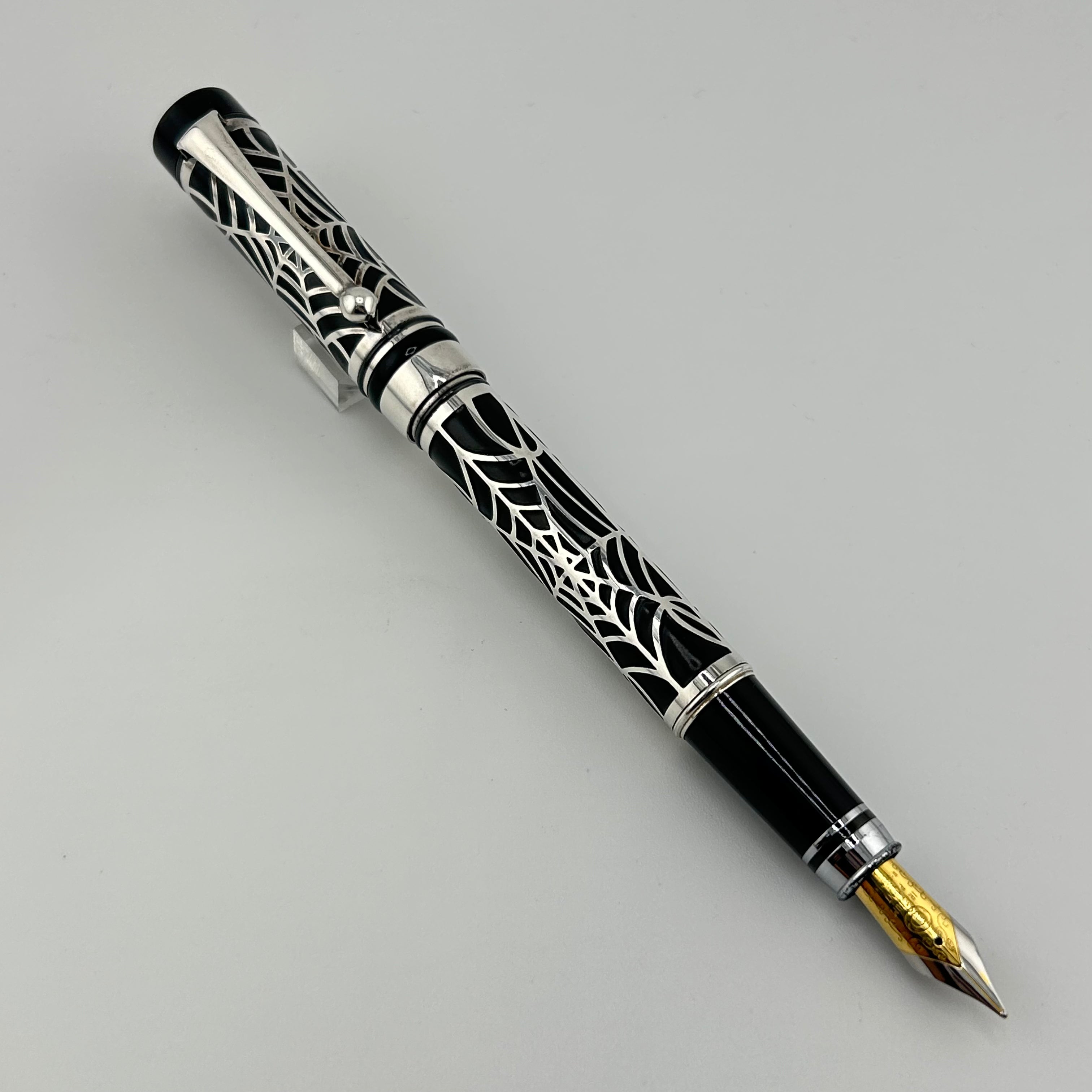 Laban Spider Web - Fountain Pen