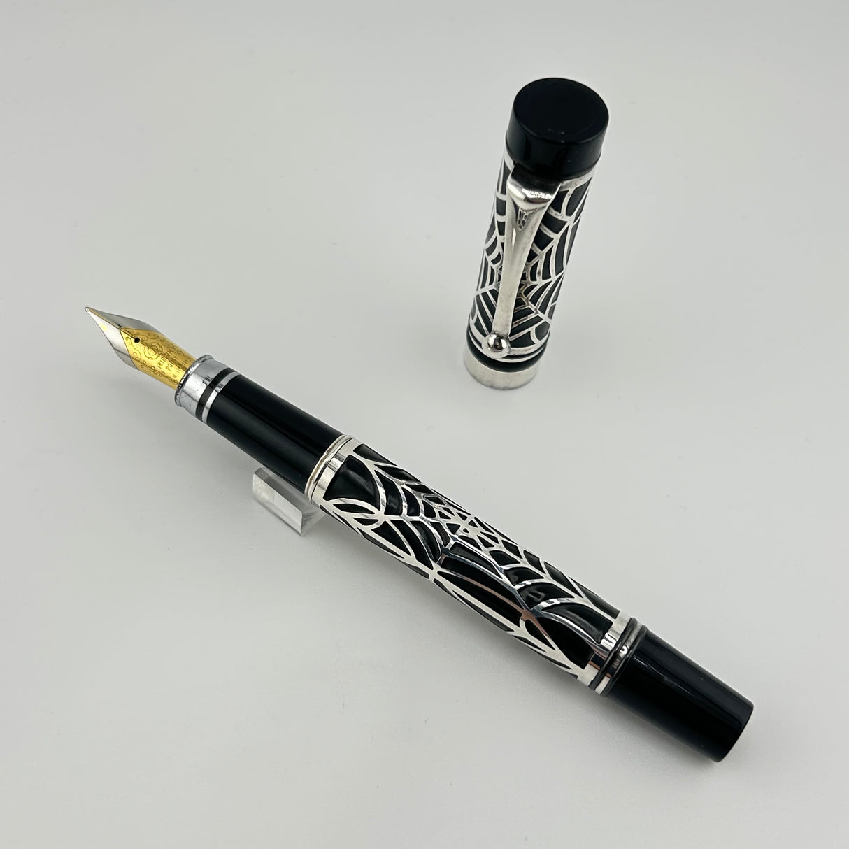 Laban Spider Web - Fountain Pen