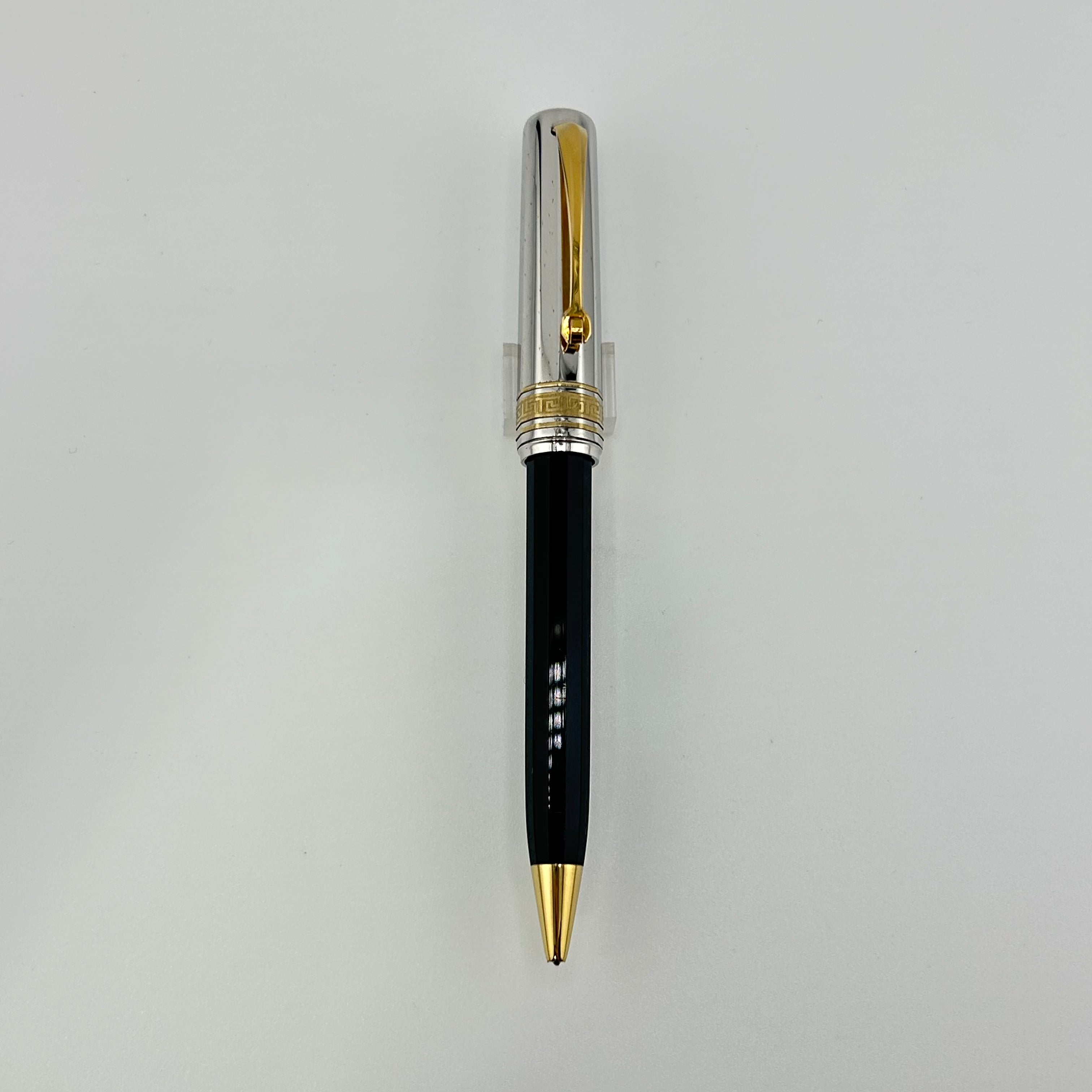 Omas Princess Le Preziose Due Sterling Silver Cap - Ball Pen