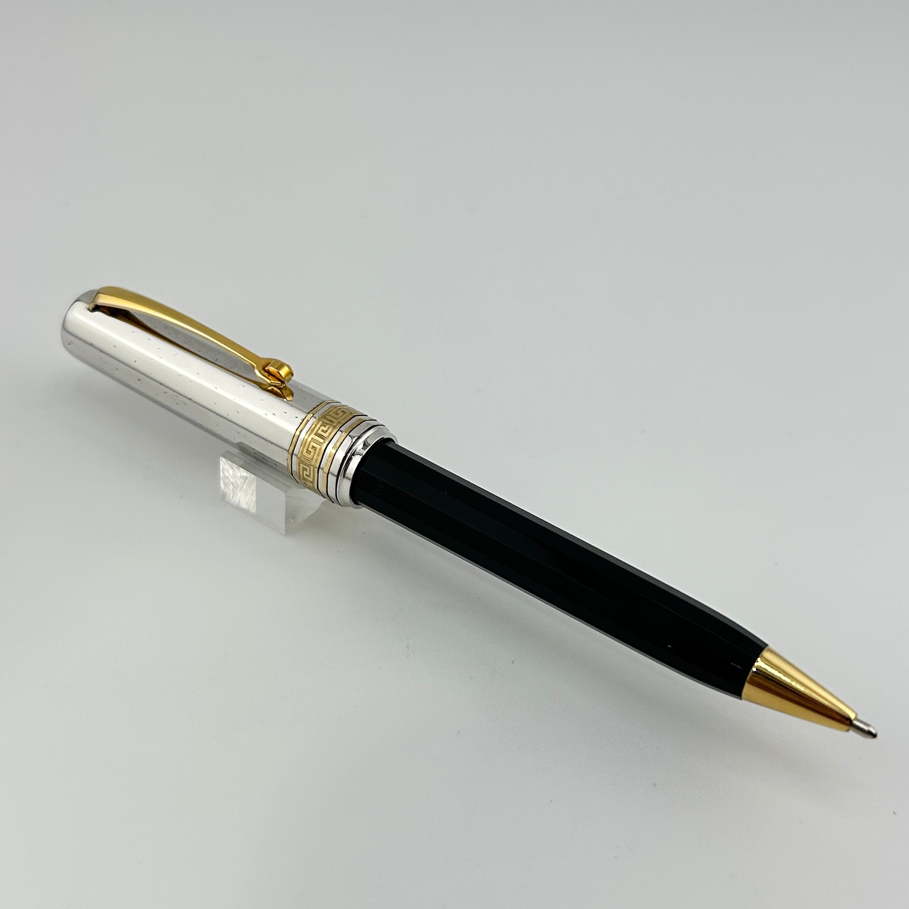 Omas Princess Le Preziose Due Sterling Silver Cap - Ball Pen