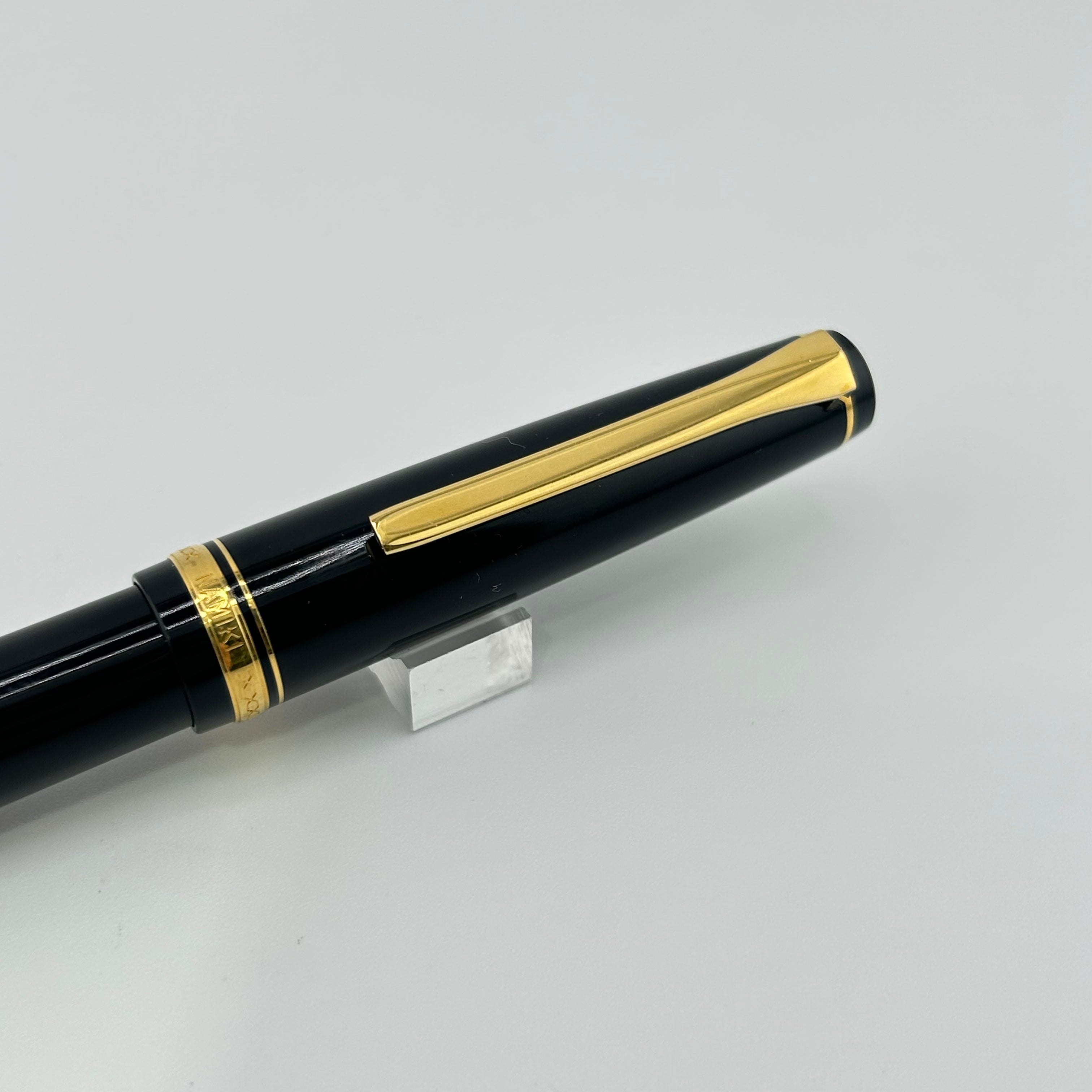 NAMIKI unusual Flacon  Black gold trim - Fountain Pen