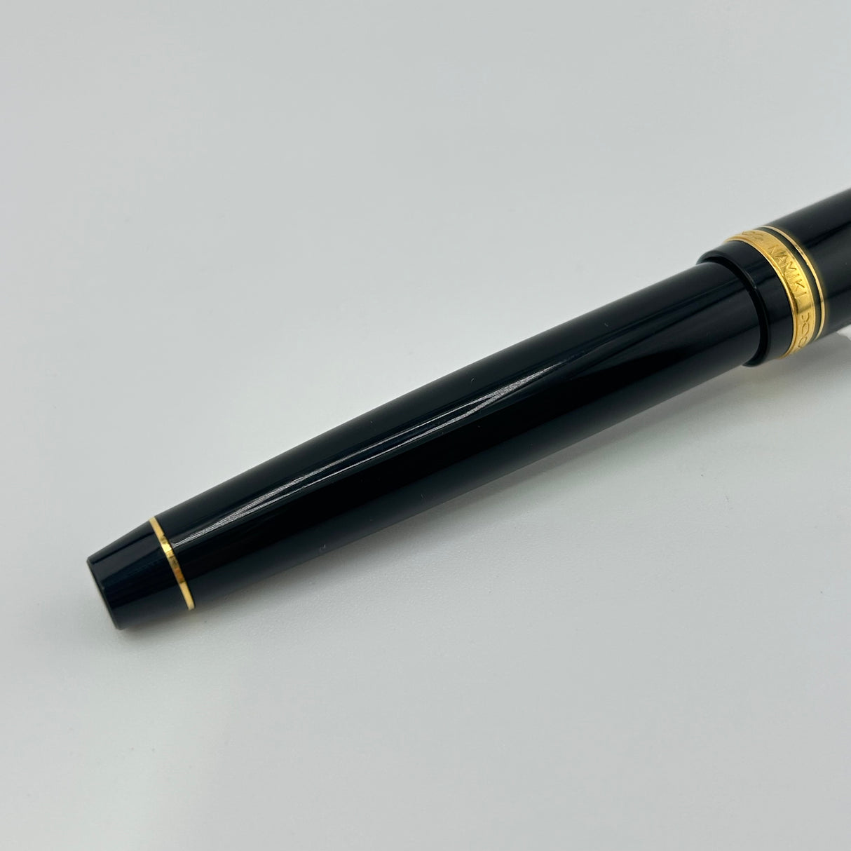 NAMIKI unusual Flacon  Black gold trim - Fountain Pen