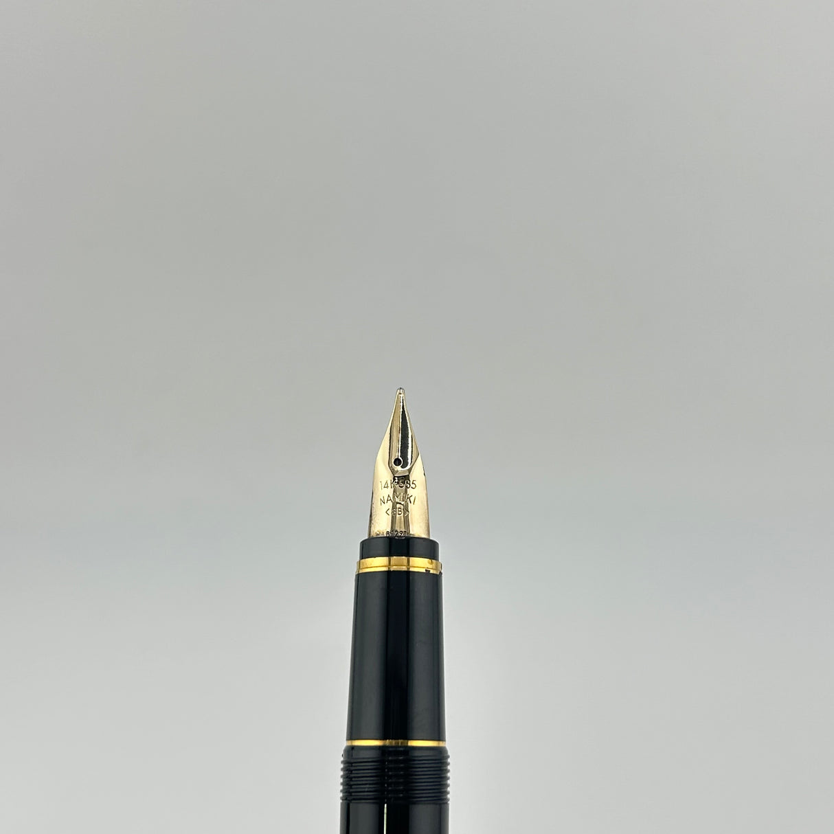 NAMIKI unusual Flacon  Black gold trim - Fountain Pen