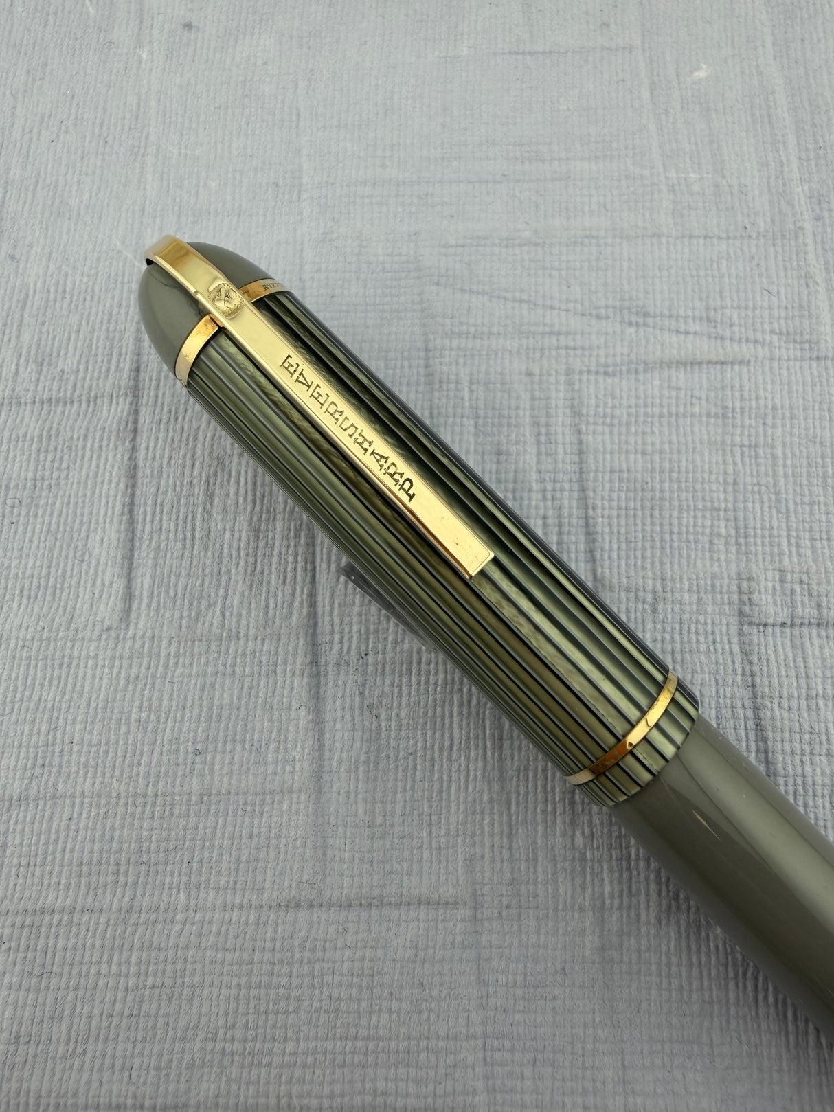 Eversharp Skyline Grey Striped Cap - Fountain Pen