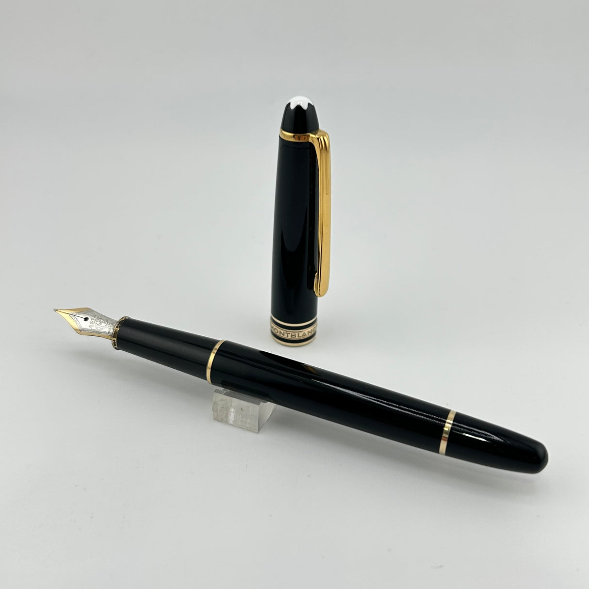 Montblanc 144 Black - Fountain Pen