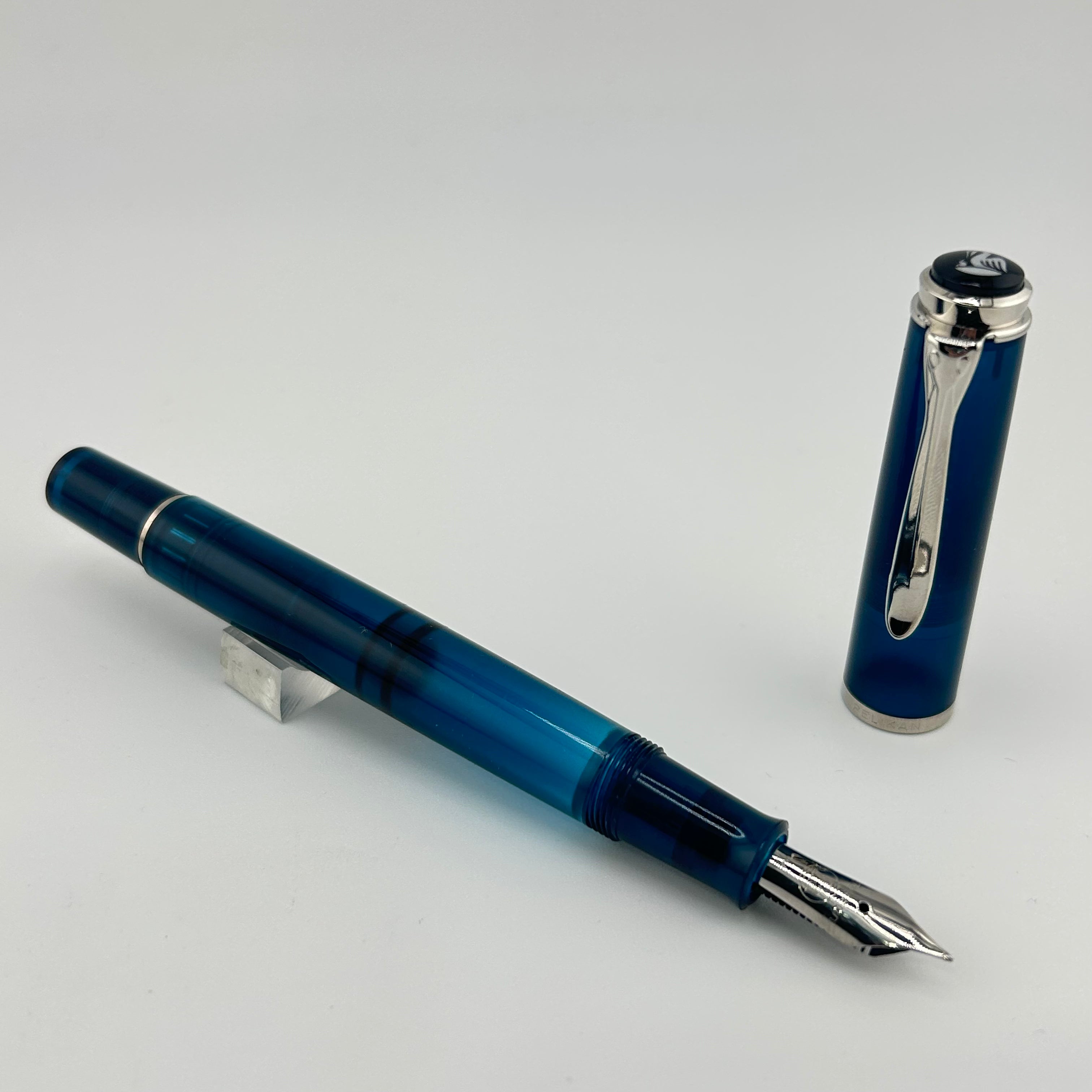 Pelikan M200 Blue Demonstrator