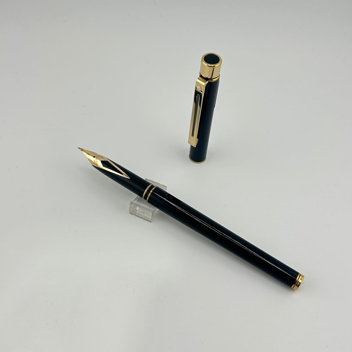 Sheaffer Targa Black - Fountain Pen
