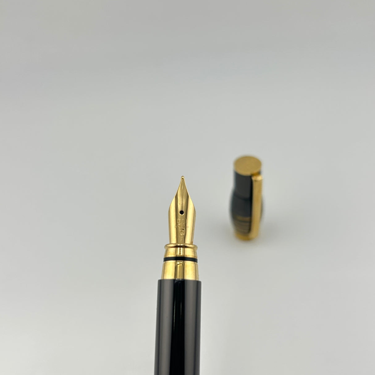 Courreges Paris Chrome Gun - Fountain Pen