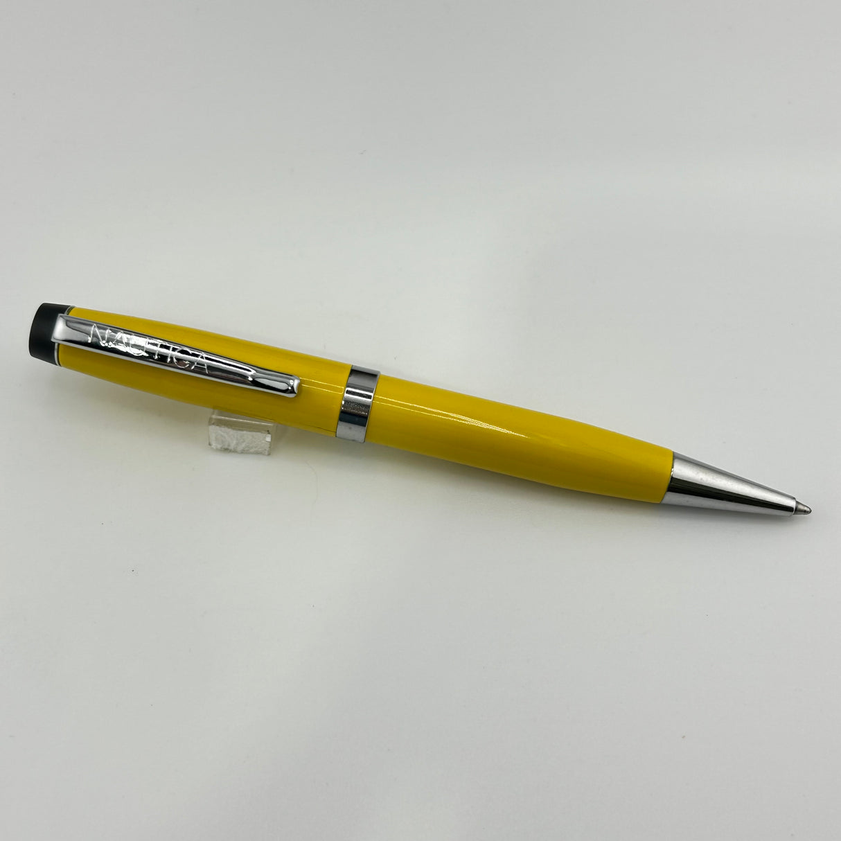 Nautica Pen Set of 5 ball Pens