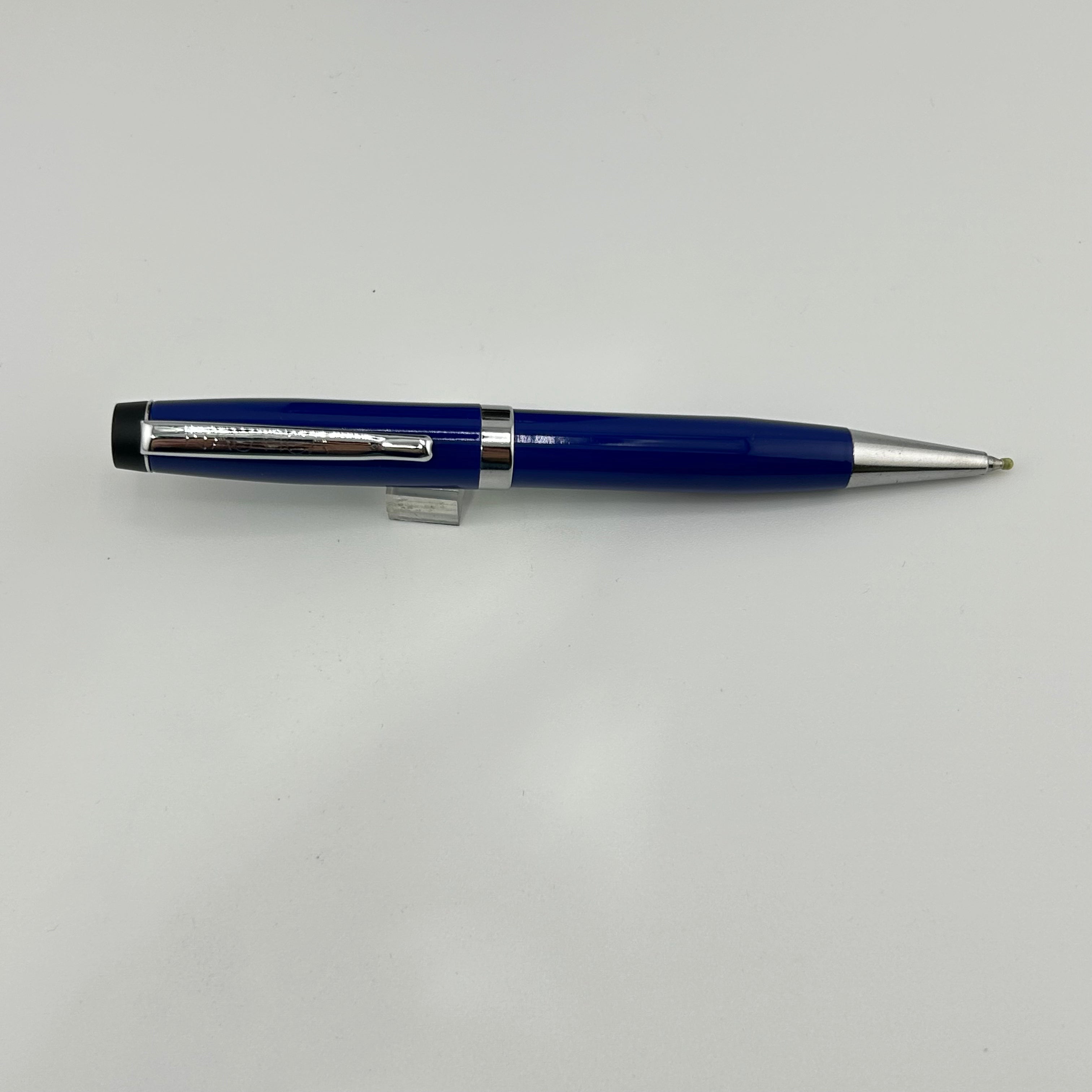 Nautica Pen Set of 5 ball Pens