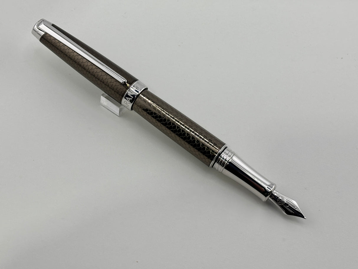 Caran D ache Leman Caviar grey - Fountain Pen