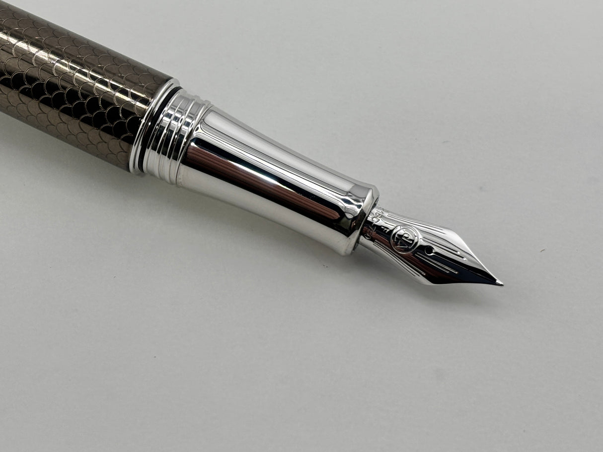 Caran D ache Leman Caviar grey - Fountain Pen