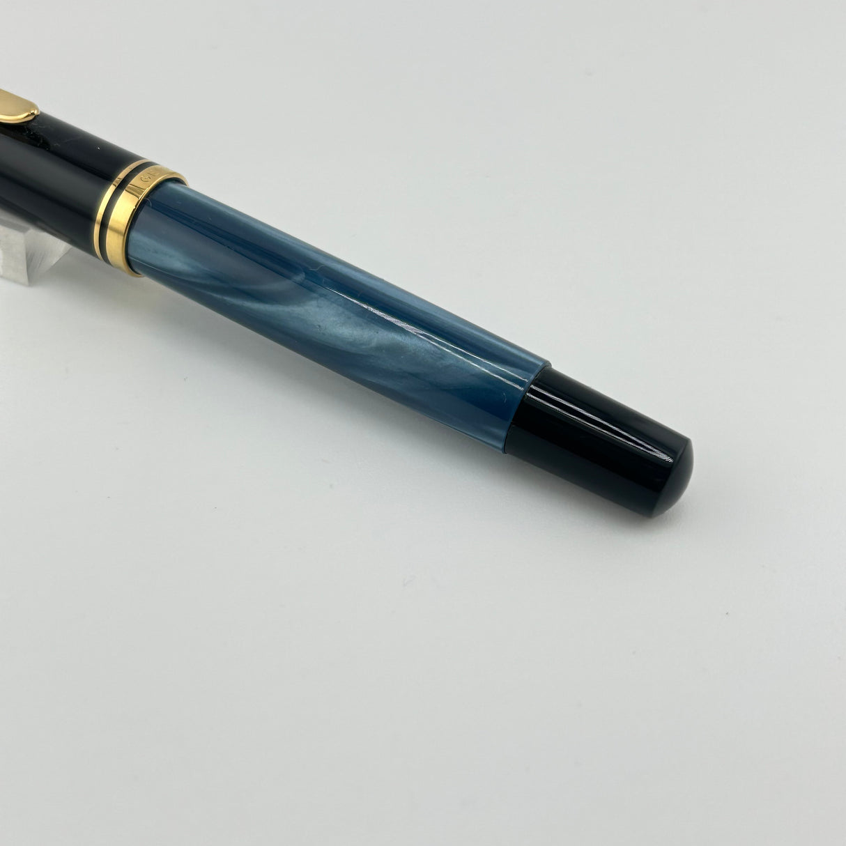 Pelikan Roller Ball Souveran R200 Black and Blue Marble circa 1997 - Roller Ball