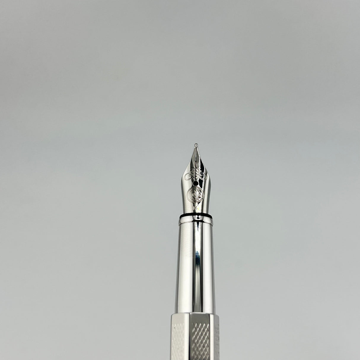 Caran D ache Ecridor silver Mini facets chased - Fountain Pen