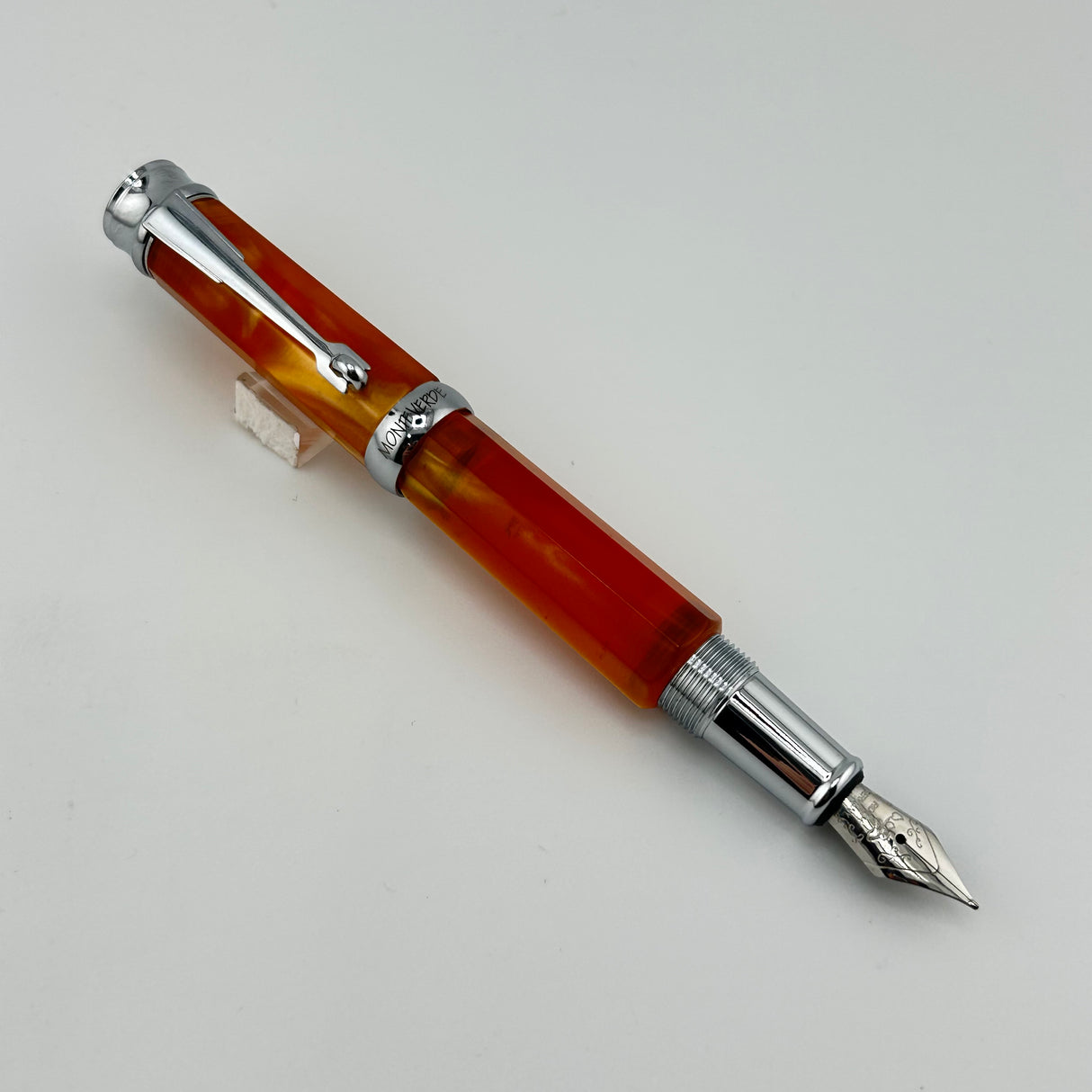 Monteverde Mini faceted Pen Red Swirl - Fountain Pen