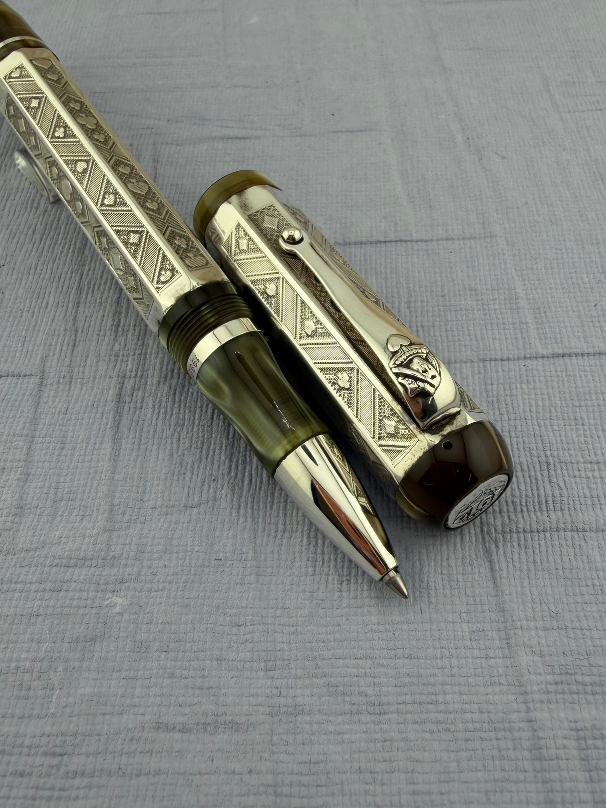 Montegrappa The Queen of Hearts 1999 Annual Edition Sterling Silver 925 - Rollerball Pen