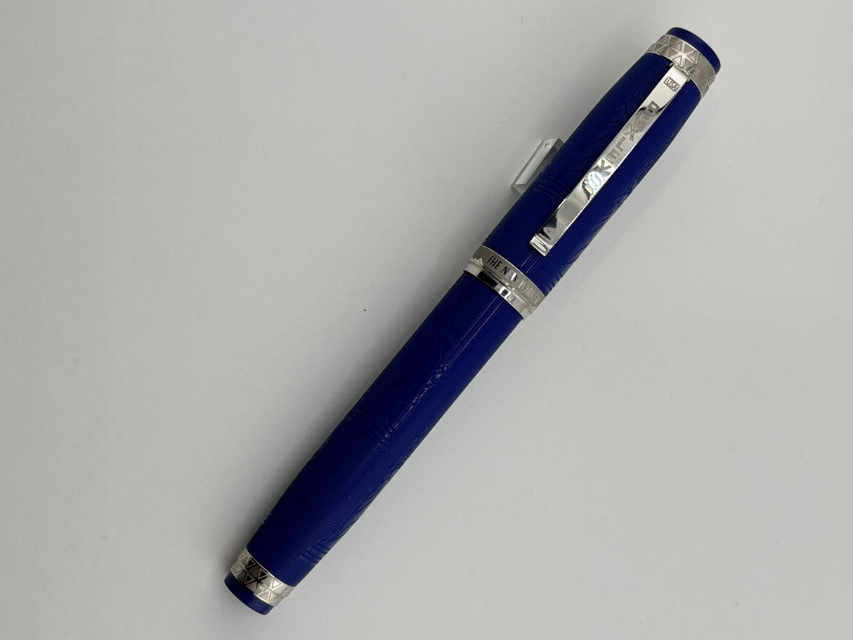 Bexley New Yorker Statue of Liberty Limited Edition Ebonite Fountain Pen - Medium 14 Kt Gold Nib