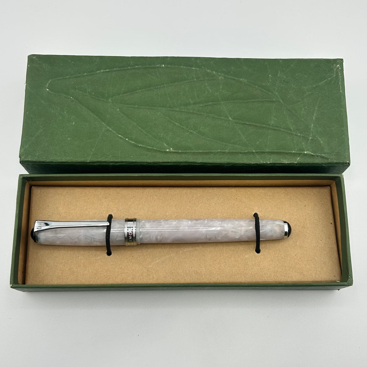 Levenger True Writer Classic Collection White Grey Marble - Roller ball