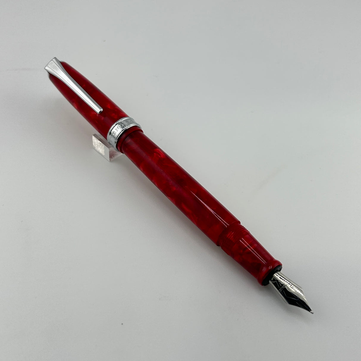 Levenger True Writer Red - Fountain Pen