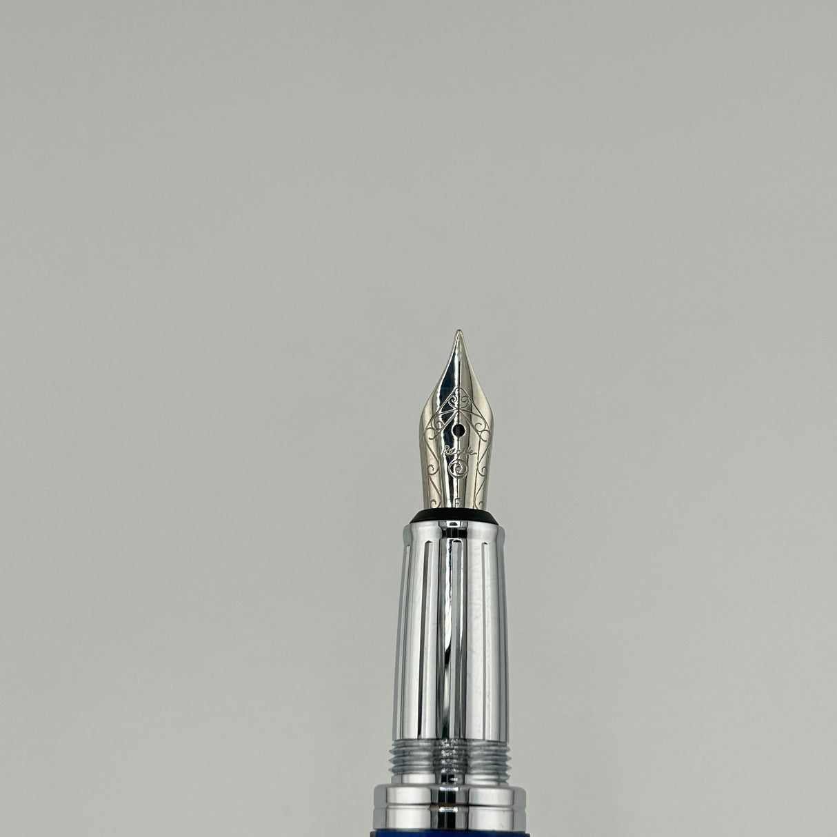 Recife Paris Faceted Pen Blue Chrome cap - Fountain Pen