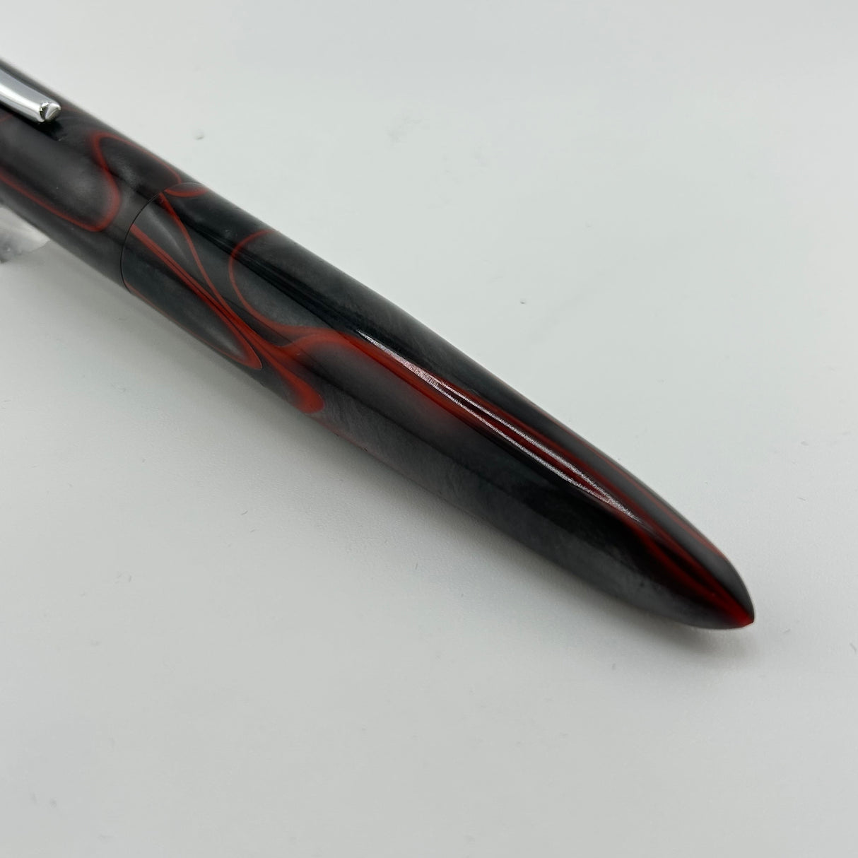 Ranga India Torpedo Grey swirl red marble - Fountain Pen