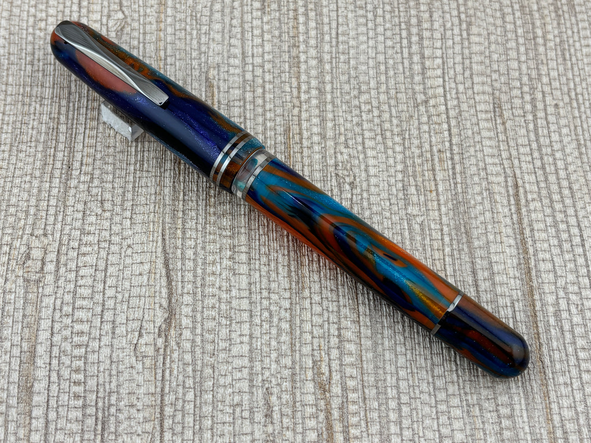 Gioia Metis Iride Black Ruthenium Trim - Fountain Pen