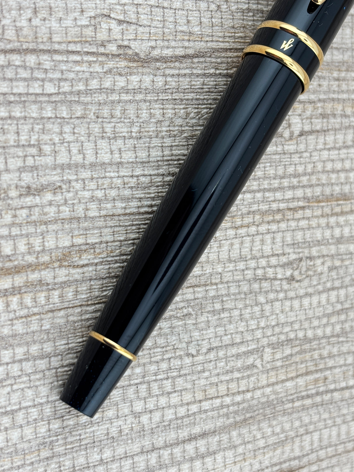 Waterman Expert Black Gold Trim - Rollerball Pen