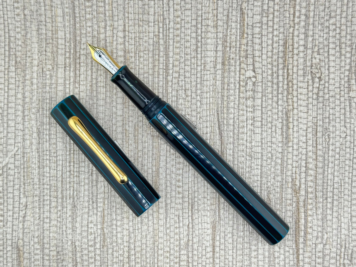 Taccia Kaku-Tate Navy Blue Limited Edition Thin stripe - Fountain Pen