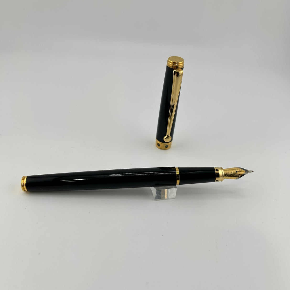Redens Paris Black Lacquer Great design - Fountain Pen