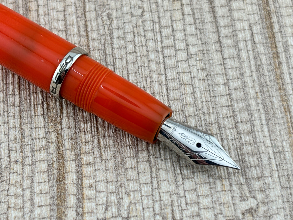 Delta 70 Anni Orange - Fountain Pen