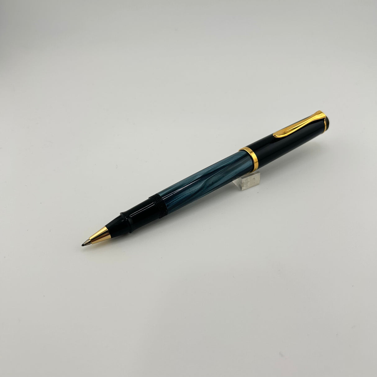 Pelikan R200 Grey Marble " old style " boxed - Roller Ball