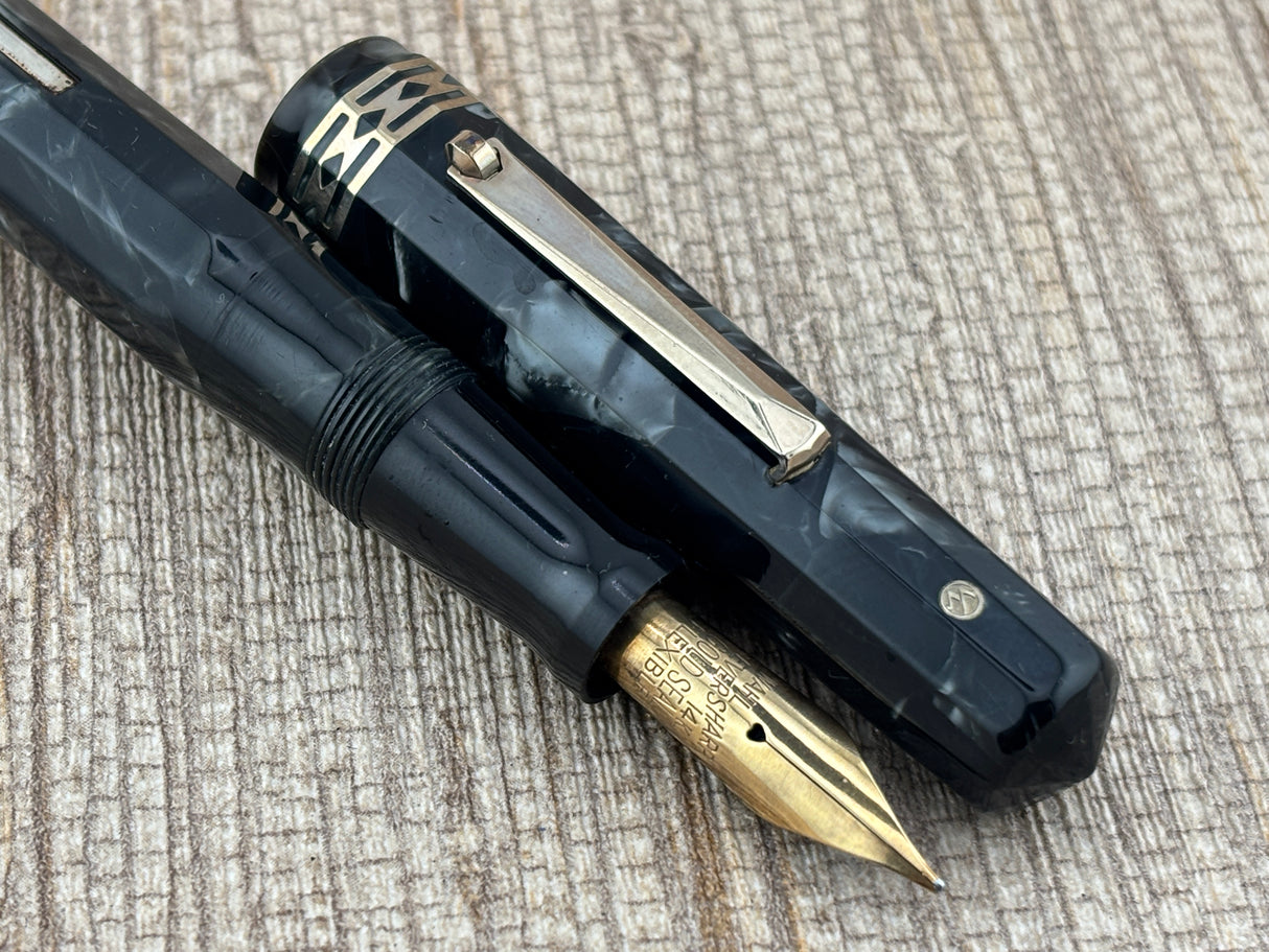 Wahl-Eversharp Doric Oversize Burma Pearl Grey Flexible nib - Rare in this condition ! Fountain Pen ED