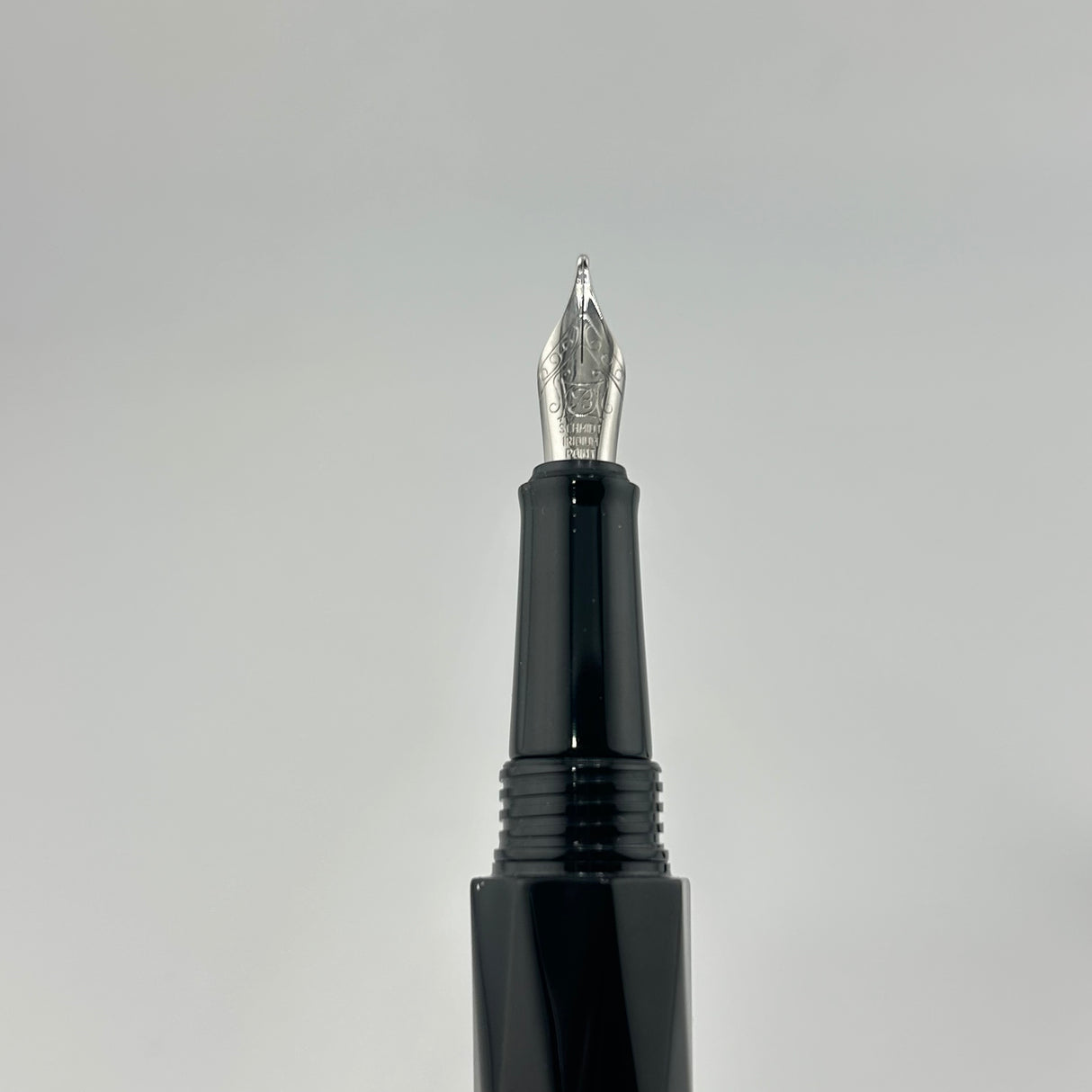 BENU Briolette Luminous Orchid - Fountain pen