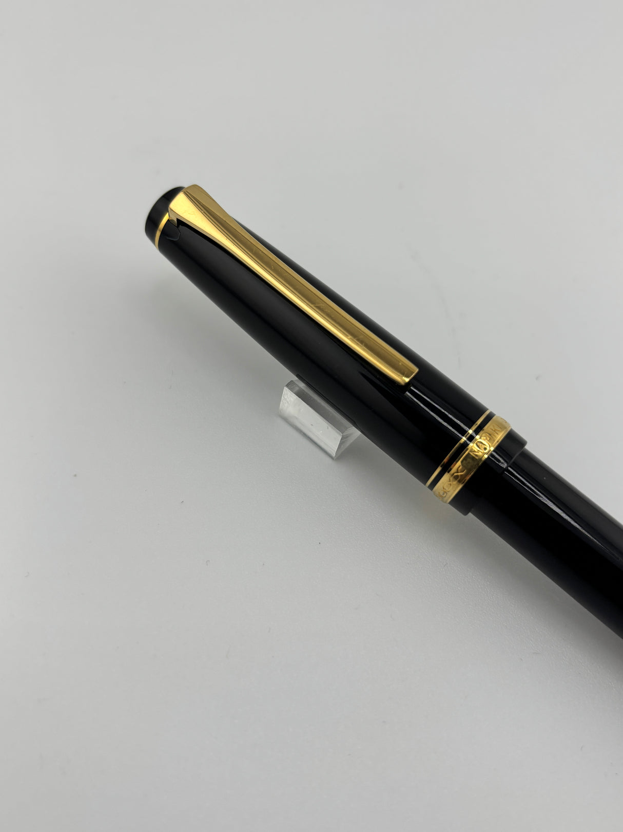 Pilot Falcon Black Soft/ Medium Gold nib 14k - Fountain Pen