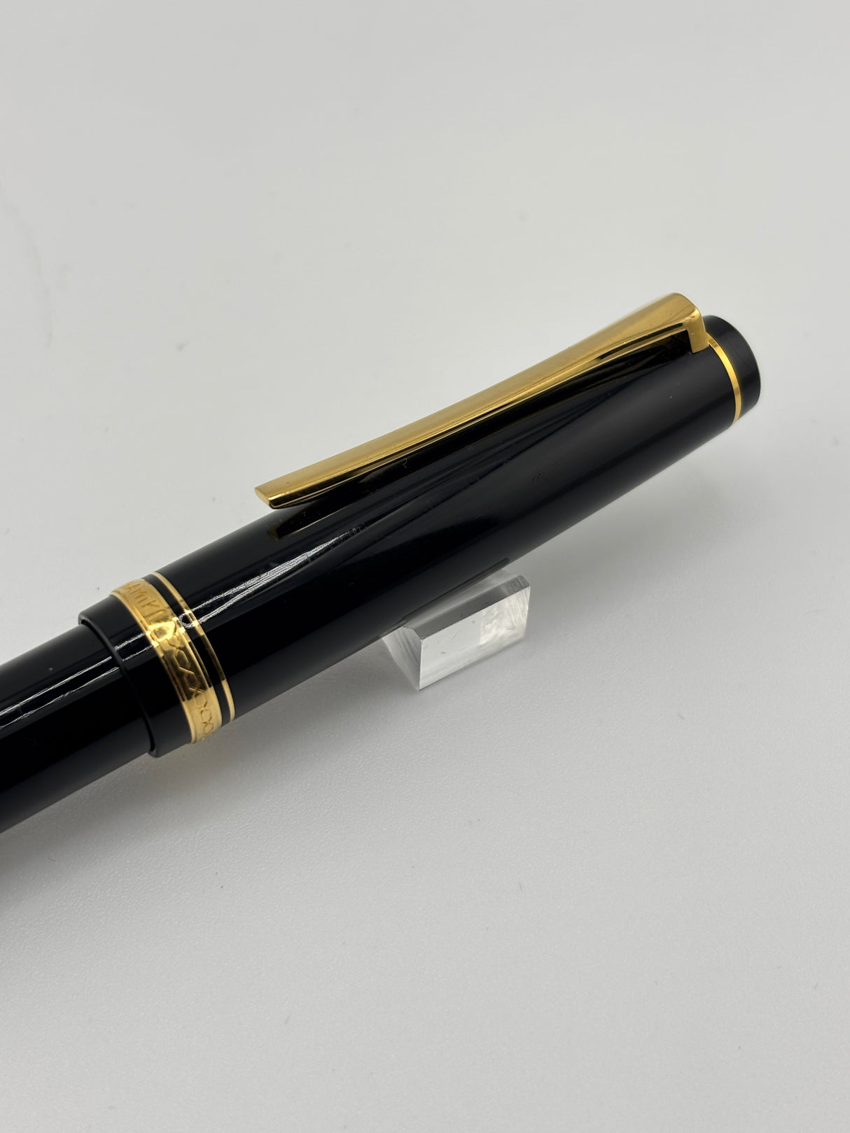 Pilot Falcon Black Soft/ Medium Gold nib 14k - Fountain Pen
