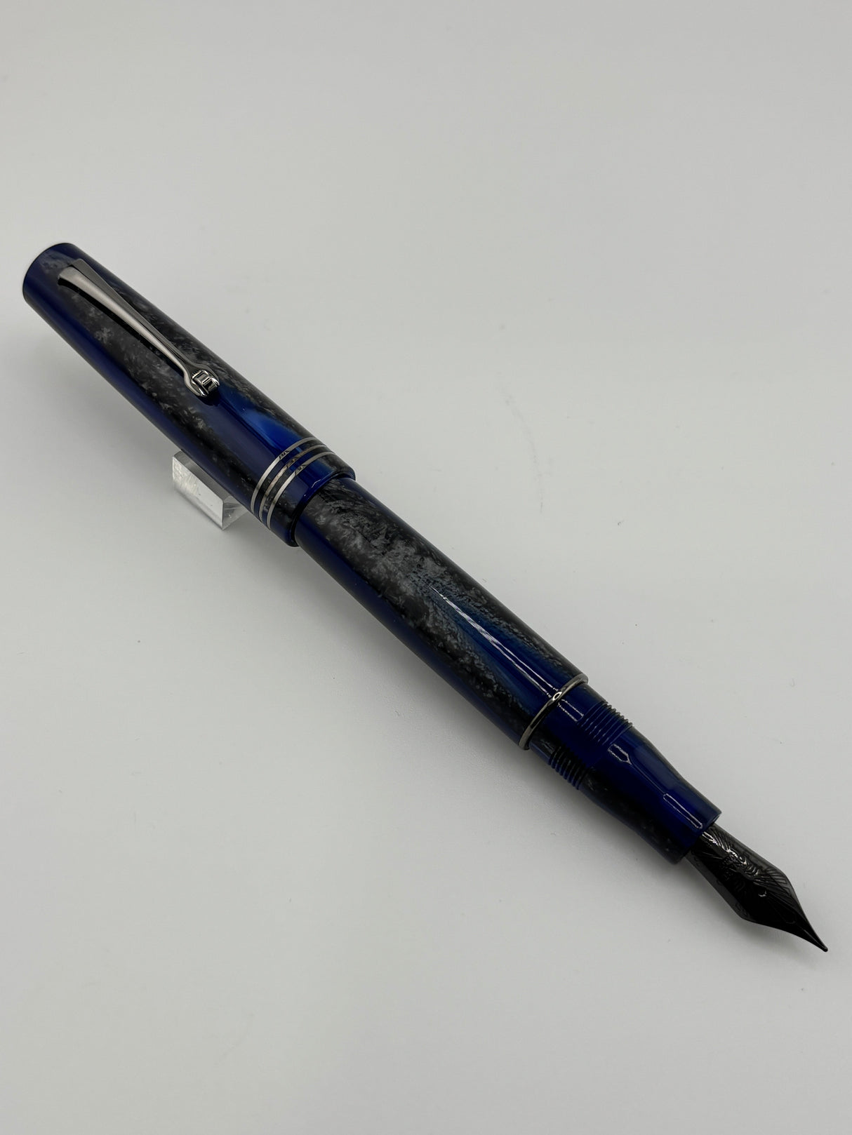 Leonardo Momento Zero Blue Exclusive Goldspot - Fountain Pen