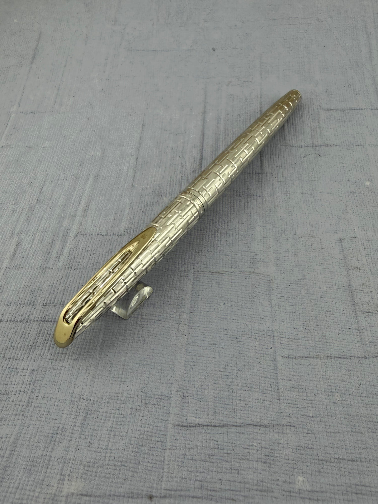 Waterman CF Crocodile Finish Full Sterling Silver 925 Made in France 18k Gold Nib - Fountain Pen