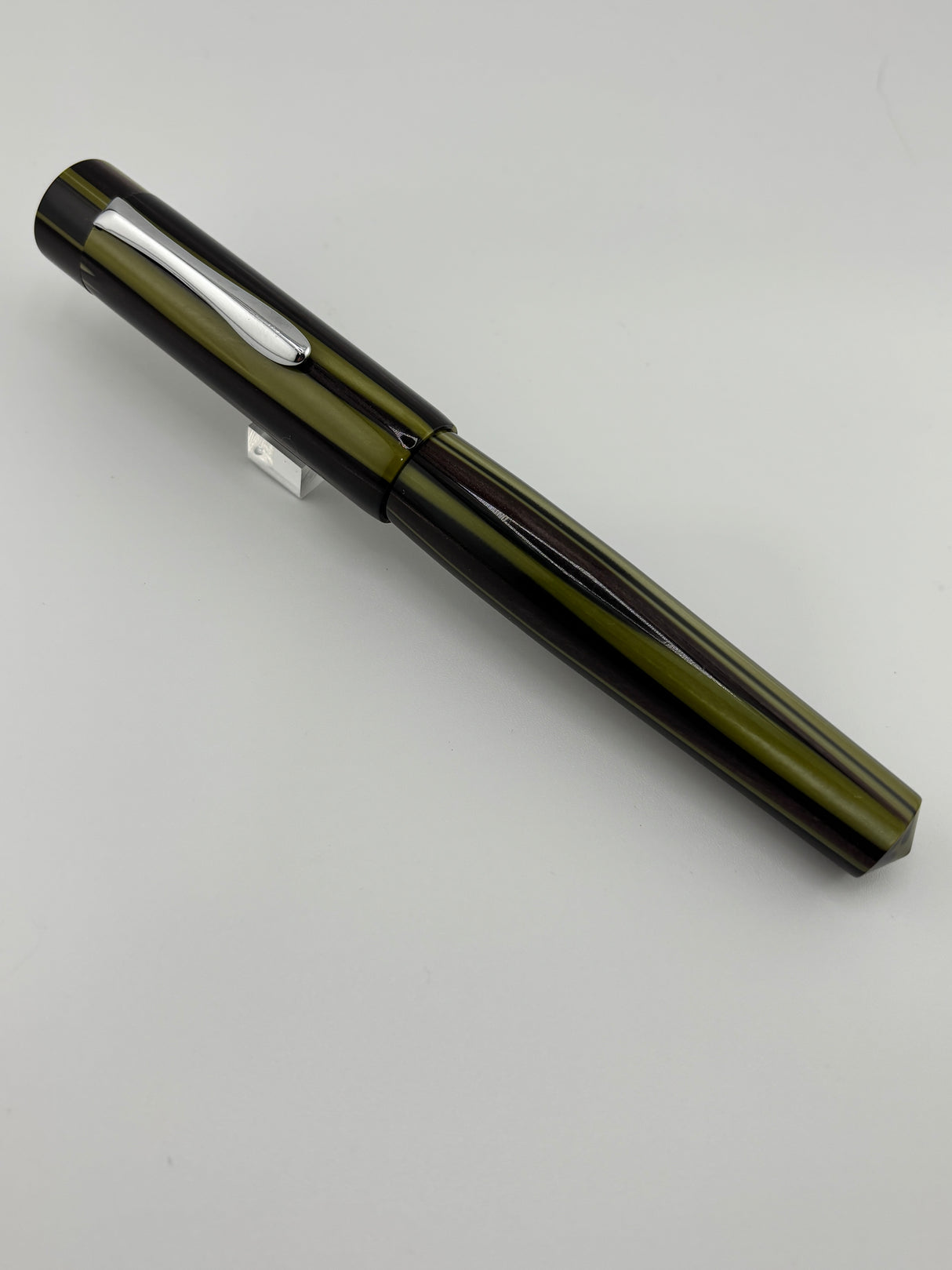 Ranga Pen huge Pen Lime and Black resin NICE  - Fine nib - Fountain Pen