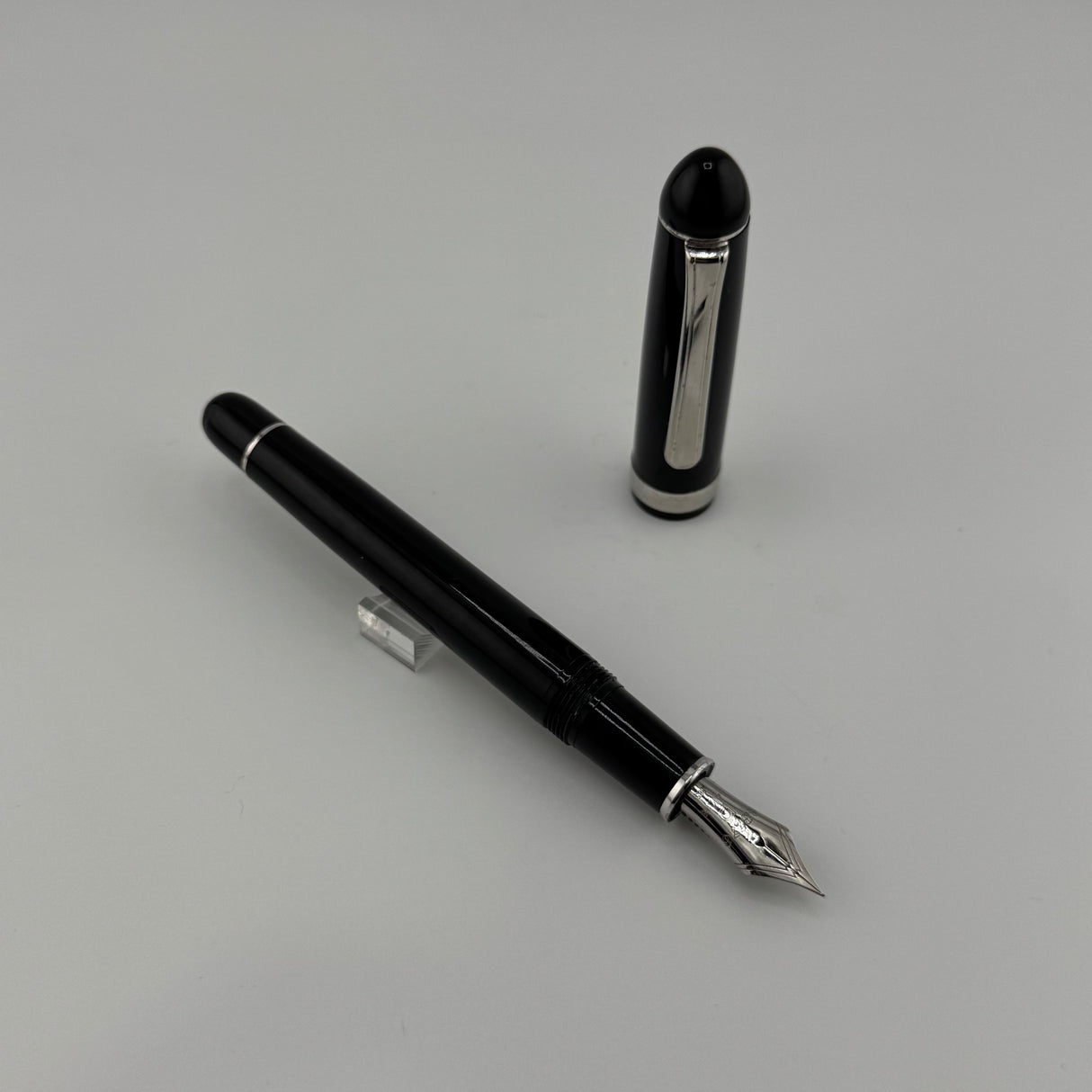 Platinum # 3776 Black silver trim 14k gold nib - Fountain Pen