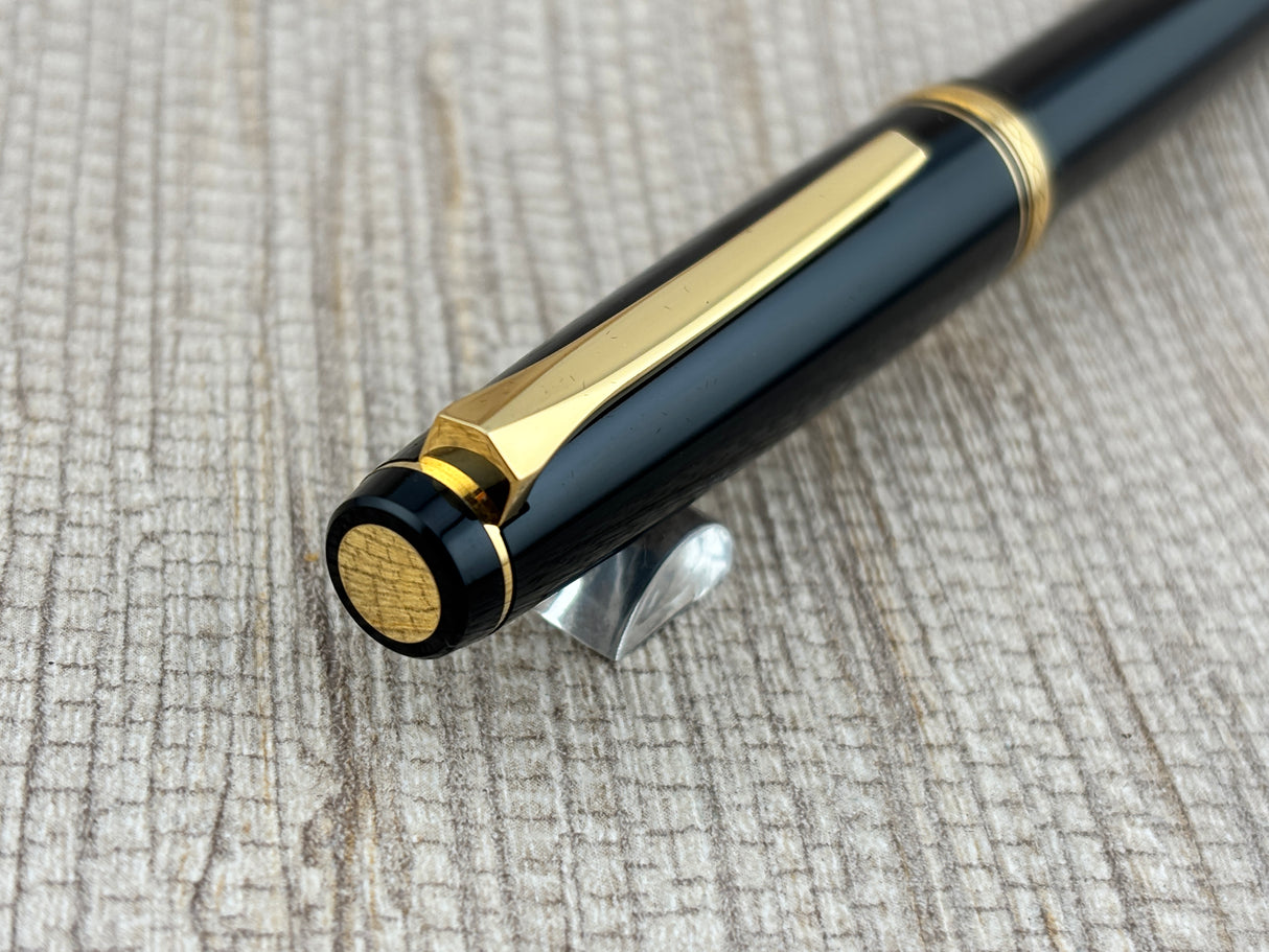 Pilot Falcon Black Gold Trim SE Gold NIB 14k 585 Flex - Fountain Pen