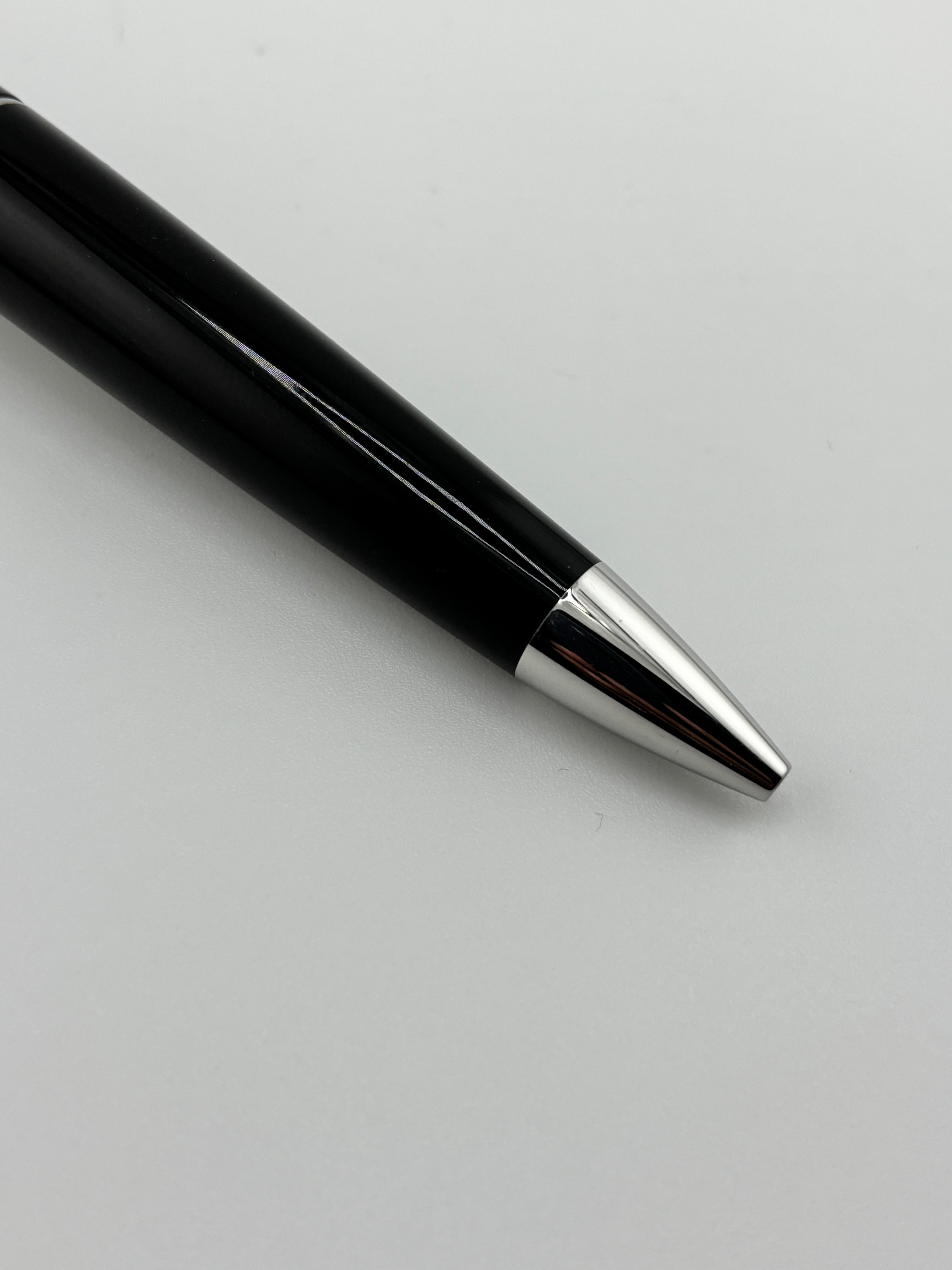Montegrappa Elmo Black Ball - Pen