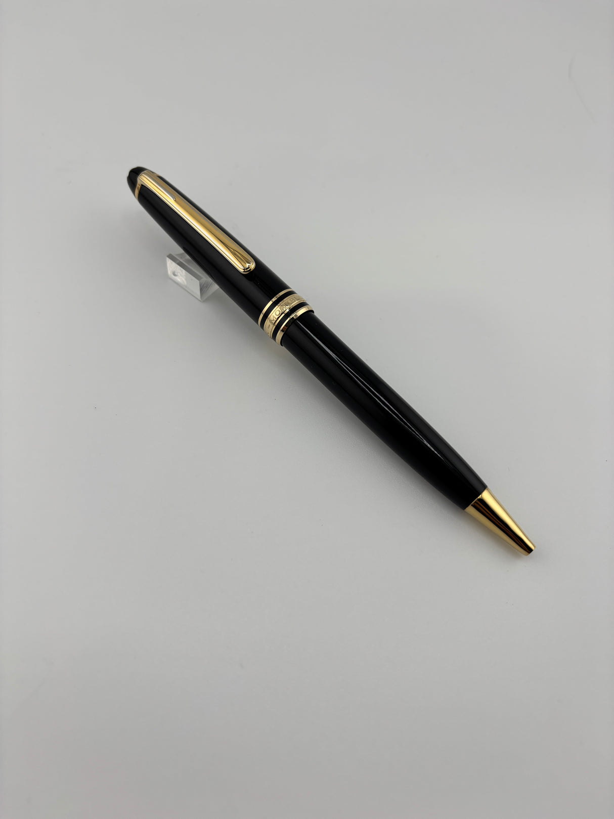 Montblanc Meisterstück Classique gold trim 164 Ballpoint