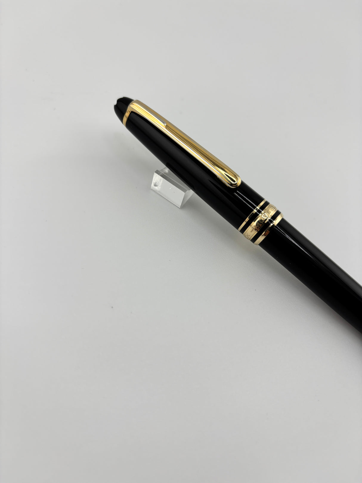 Montblanc Meisterstück Classique gold trim 164 Ballpoint