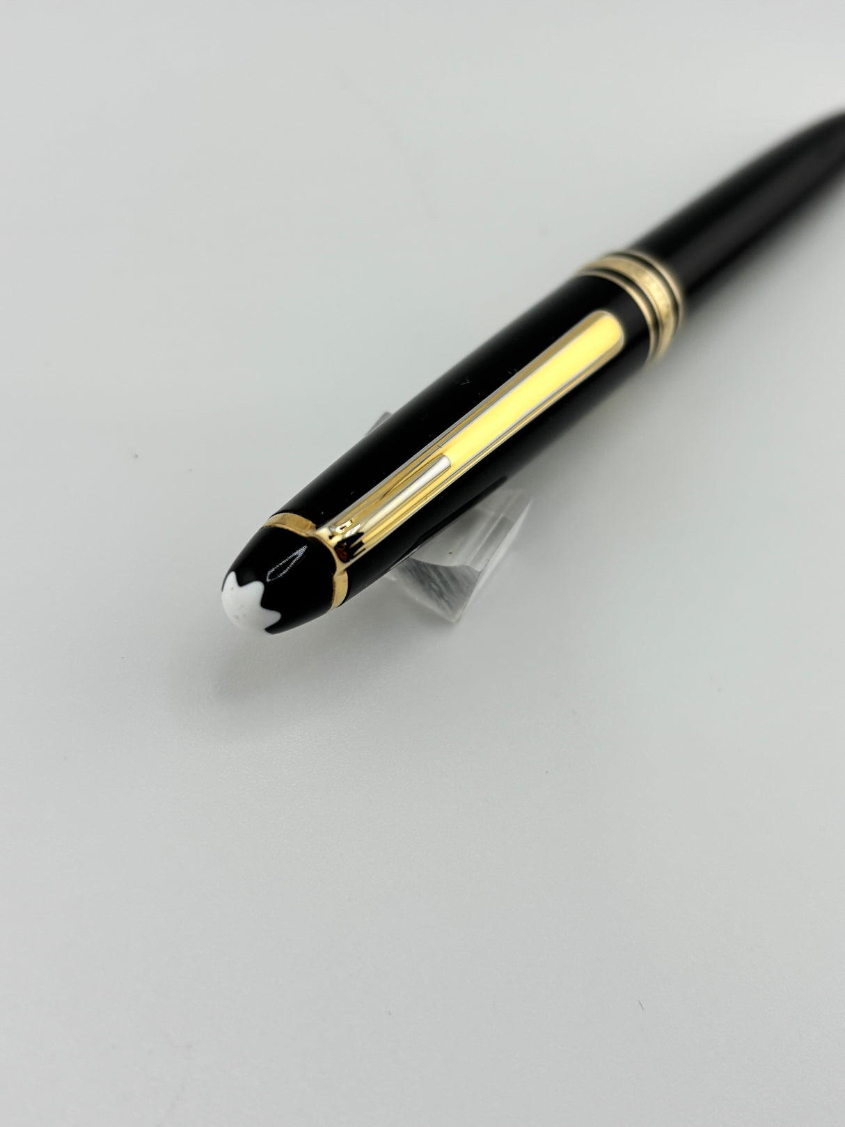 Montblanc Meisterstück Classique gold trim 164 Ballpoint